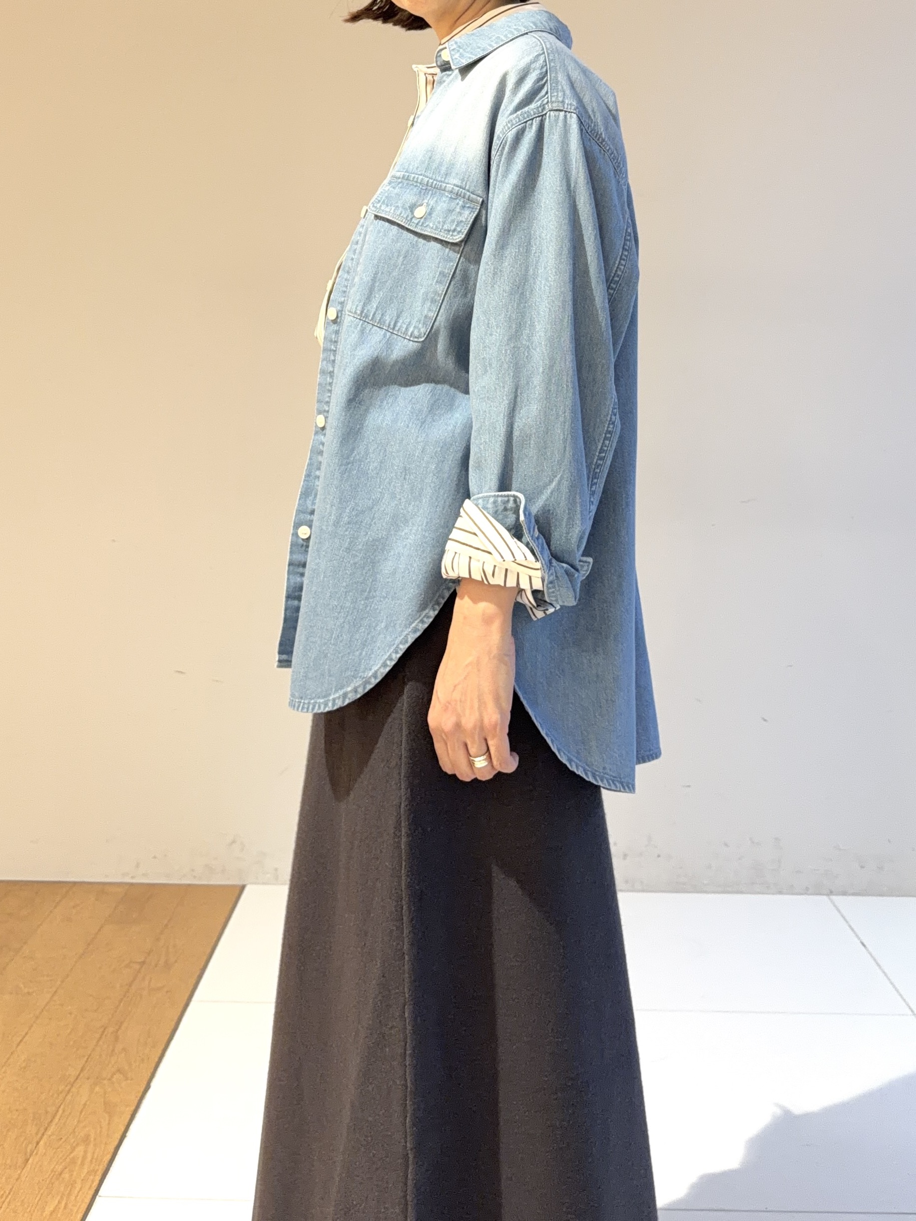 murayamaさんの「INDIVI｜【2WAY／ストライプ柄】ベーシックシャツ」を使ったコーディネート