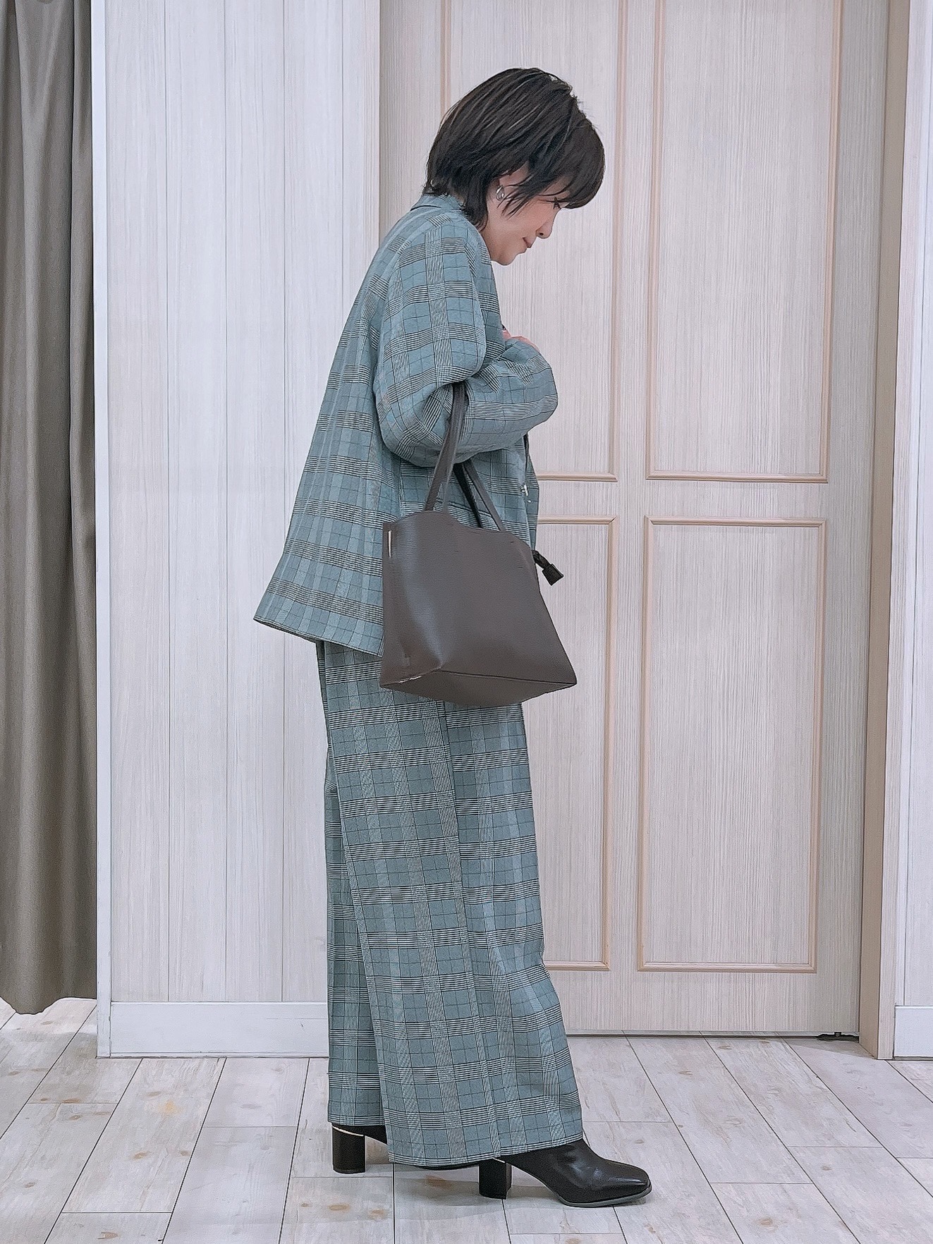 kaneさんの「SHOO･LA･RUE｜【セットアップ可/洗濯後しわになりにくい】ウールフィール ダブルジャケット」を使ったコーディネート