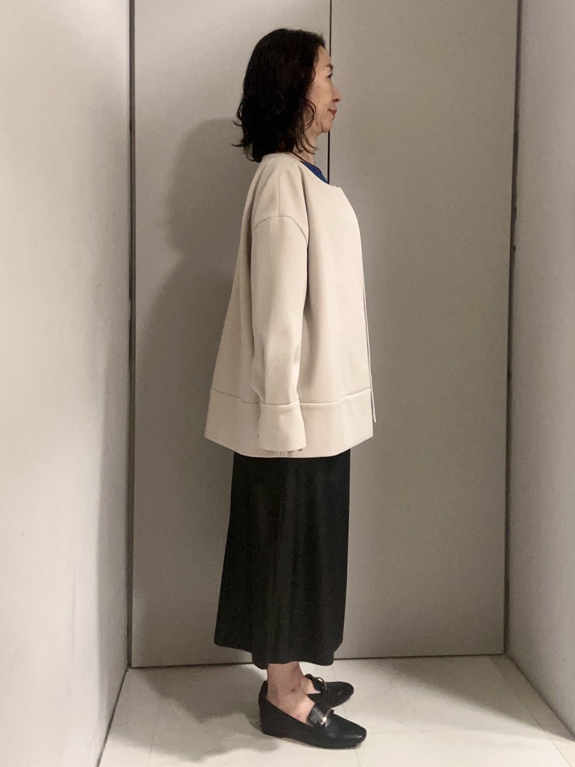 Kouさんの「Reflect｜ノーカラーミドル丈ブルゾン」を使ったコーディネート