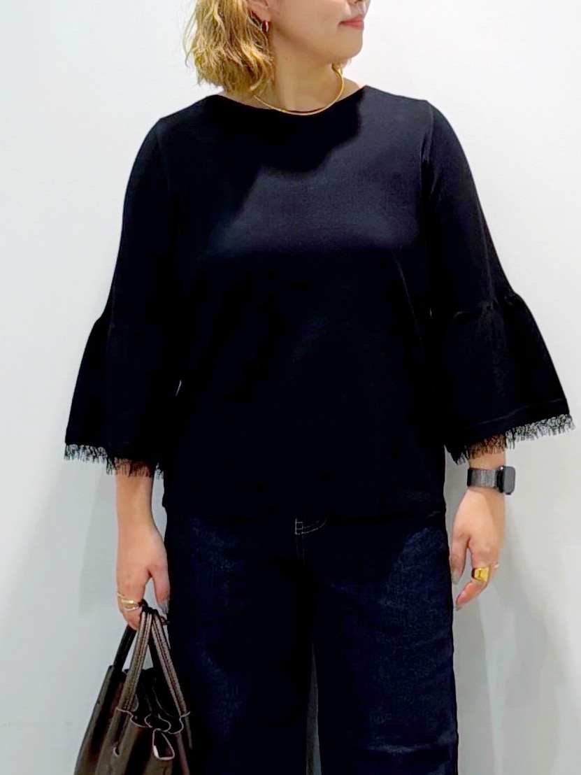 sumicaさんの「OPAQUE.CLIP｜【UVケア】フレアスリーブニット／袖口レースアソート《洗濯機OK／遮熱性》」を使ったコーディネート