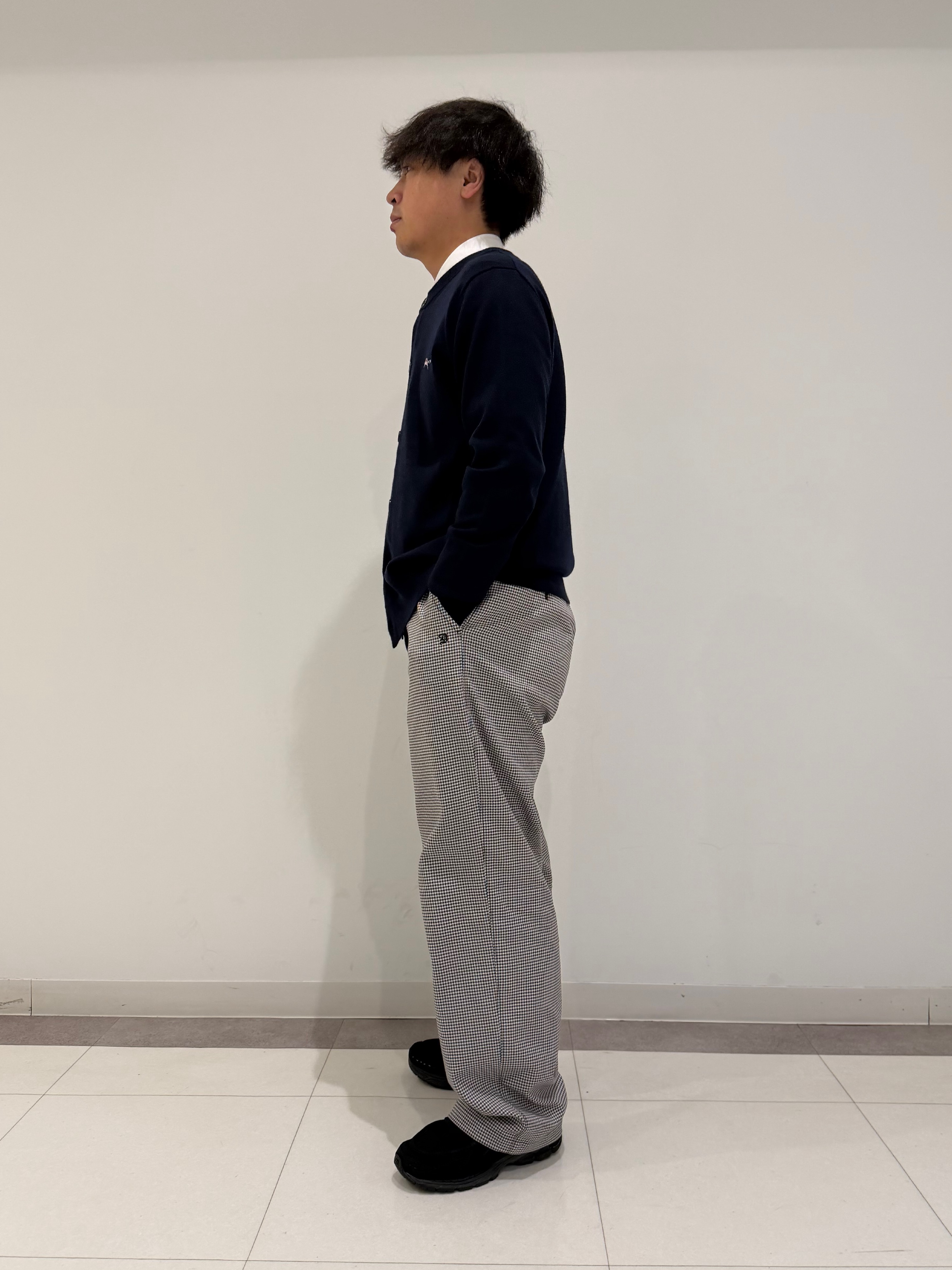 MATSUBARAさんの「DRESSTERIOR｜【7色展開】ゼニアバルーファ キャッシュウール ラウンドネックカーディガン」を使ったコーディネート
