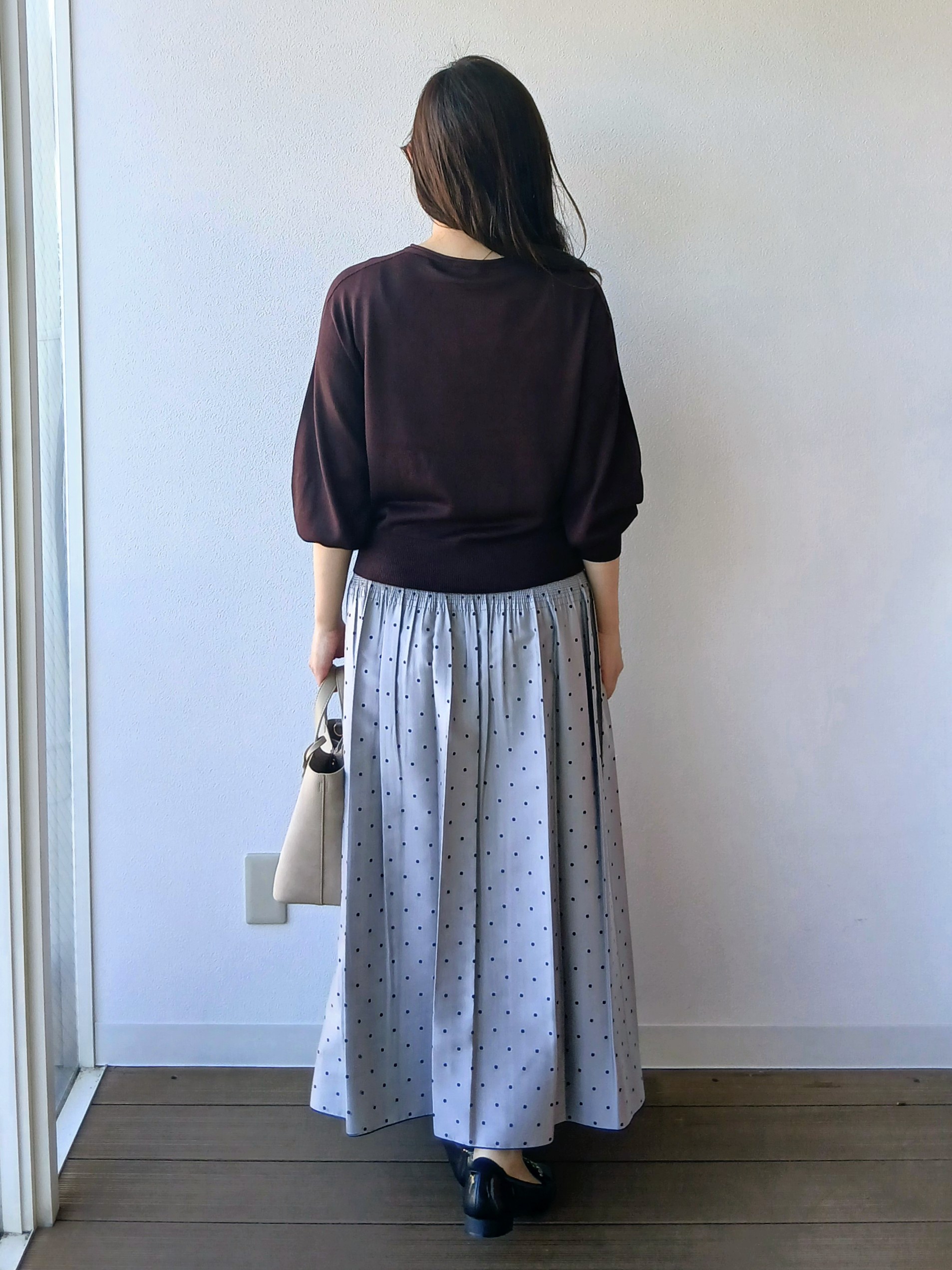 なみきさんの「UNTITLED｜【大人の抜け感/8色展開】ボリュームスリーブニットプルオーバー」を使ったコーディネート