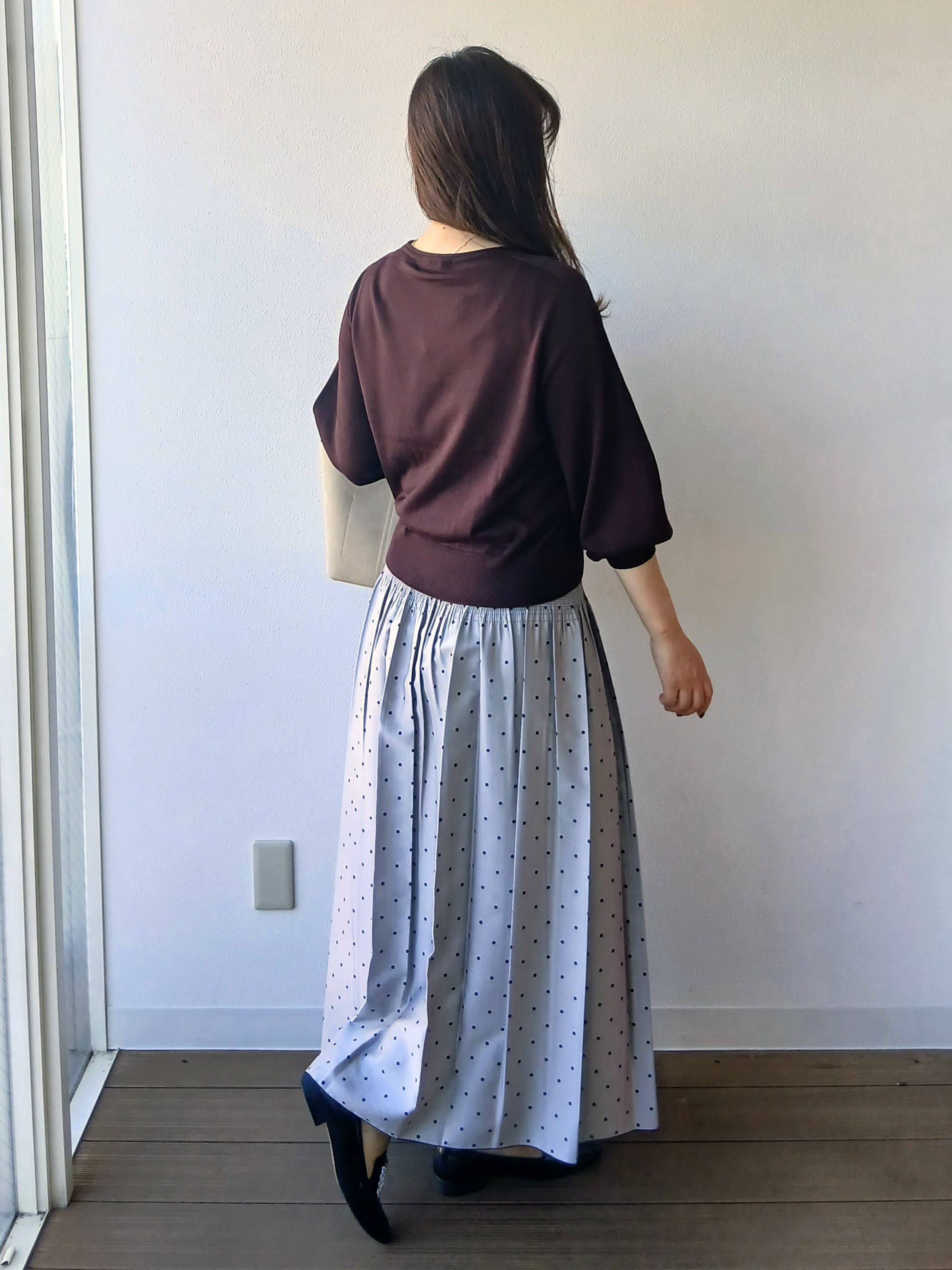 なみきさんの「UNTITLED｜【大人の抜け感/8色展開】ボリュームスリーブニットプルオーバー」を使ったコーディネート