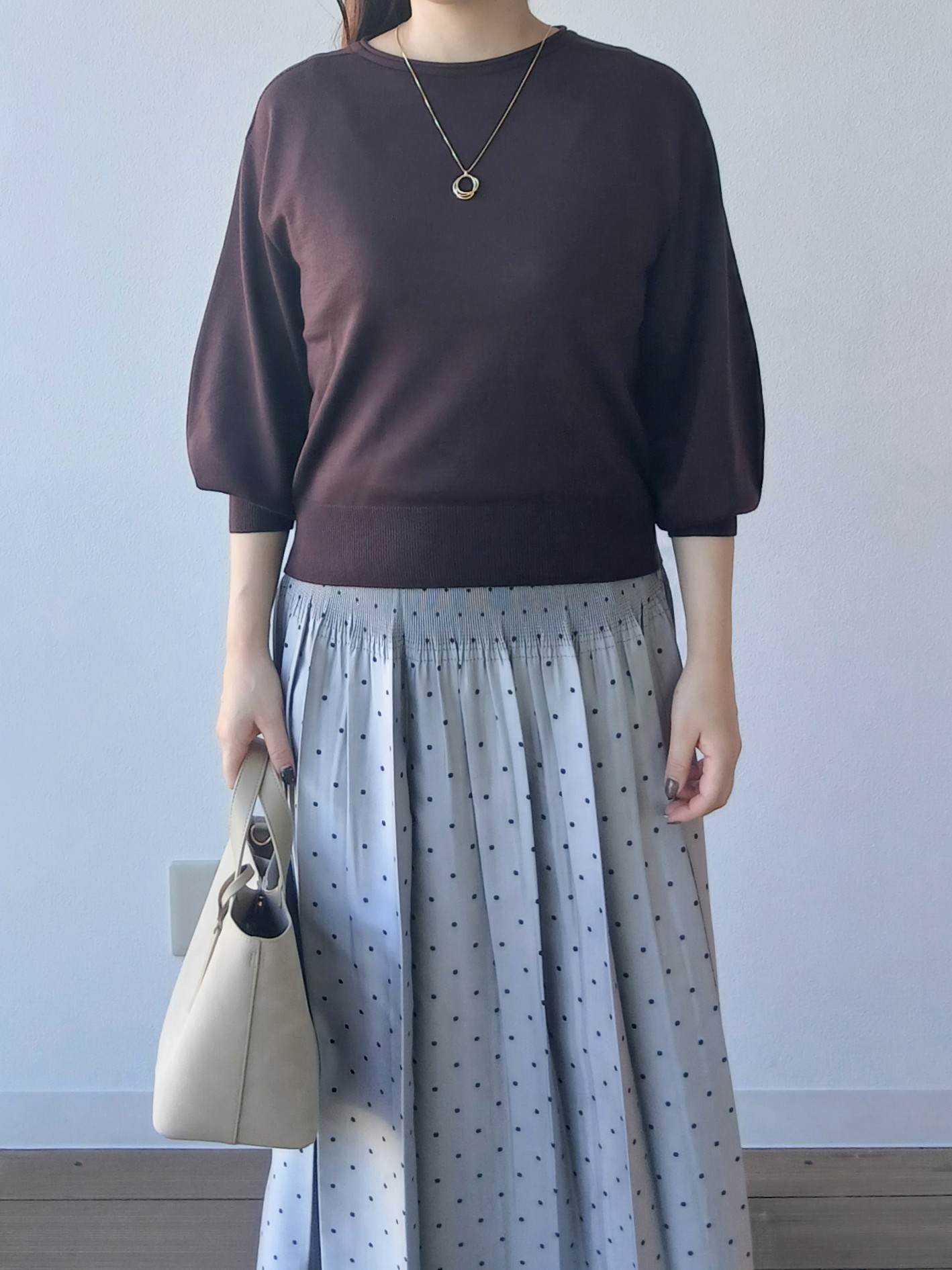 なみきさんの「UNTITLED｜【大人の抜け感/8色展開】ボリュームスリーブニットプルオーバー」を使ったコーディネート