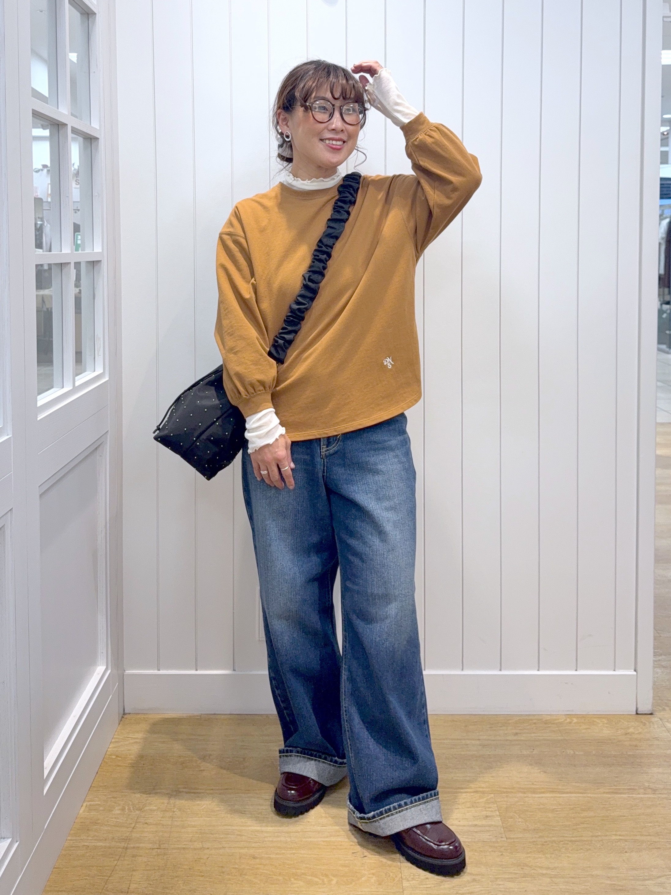 Osawaさんの「Dessin｜【洗える/7色展開/XS-L】バックヘンリーミニ裏毛 長袖」を使ったコーディネート