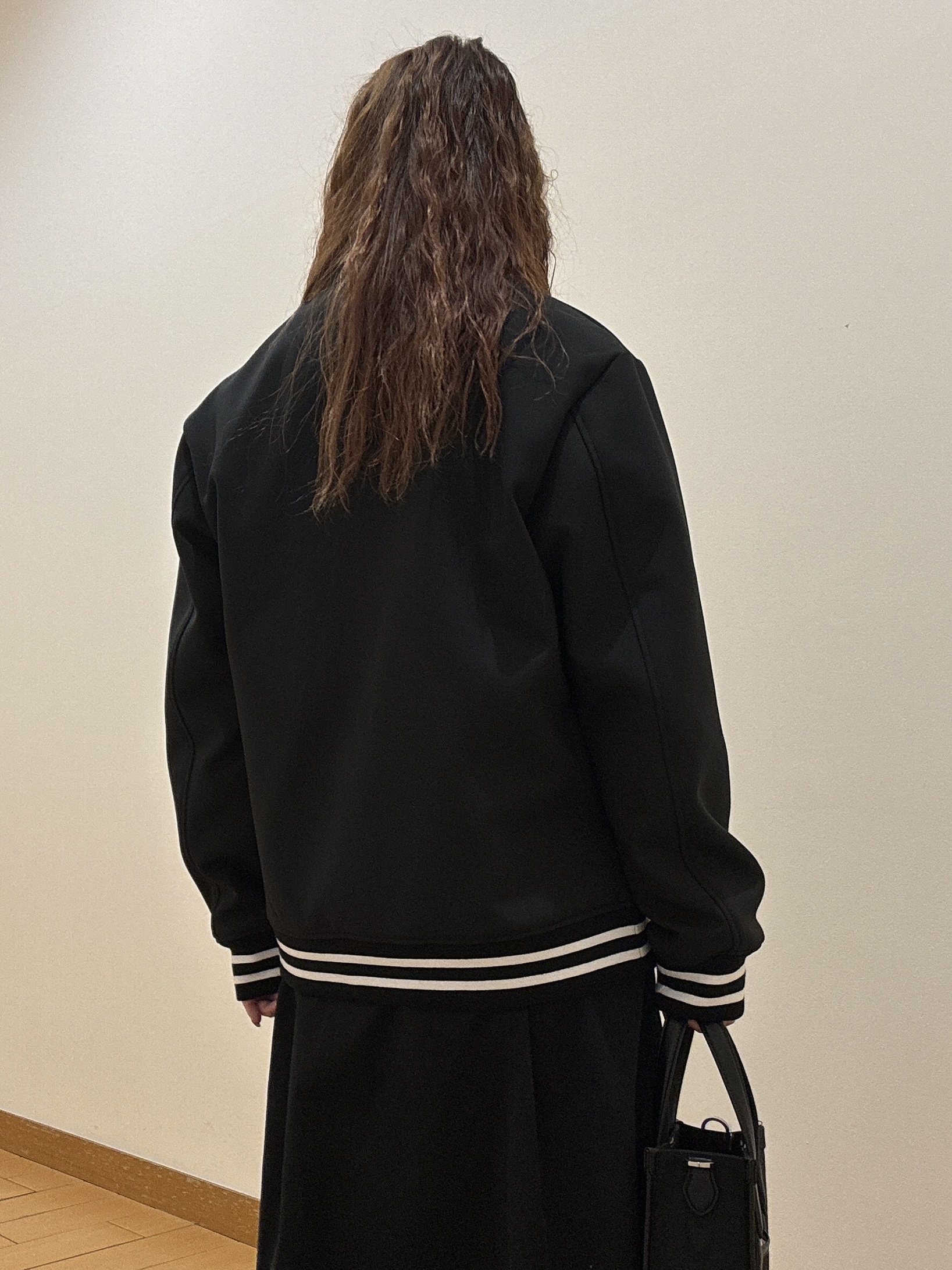 ヒナさんの「TAKEO KIKUCHI｜【BOWLER HAT LABEL】ダウンファブリック トラックジャケット」を使ったコーディネート