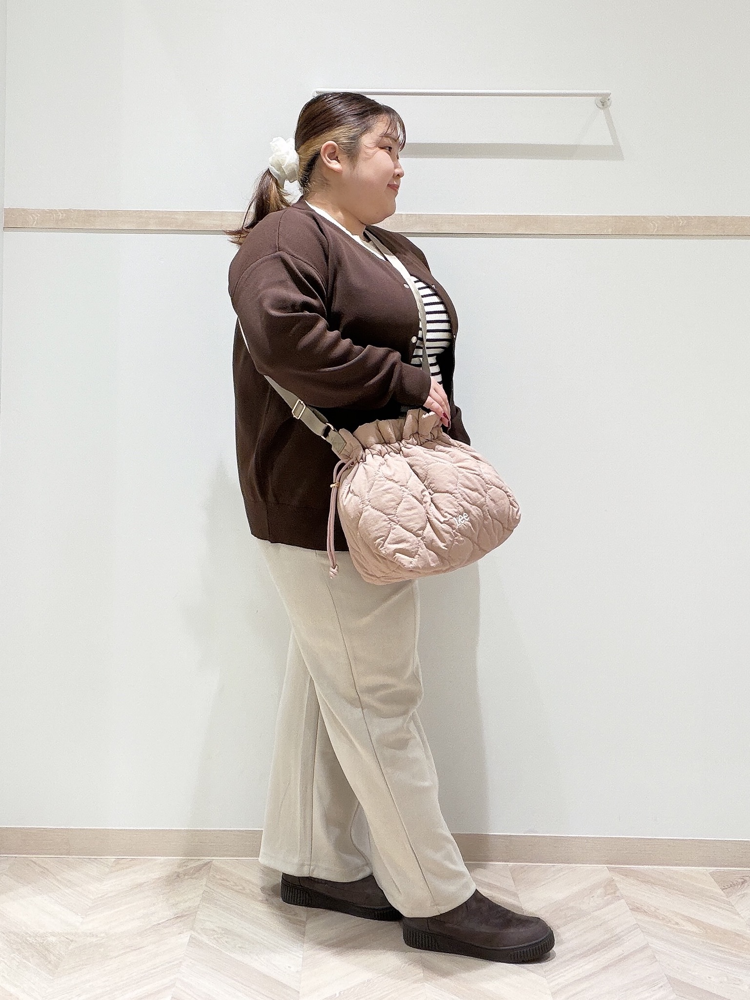 ゆめかさんの「SHOO･LA･RUE｜【セットアップ可/洗濯機可】軽やかに羽織れる スポンディッシュ ニットカーディガン」を使ったコーディネート