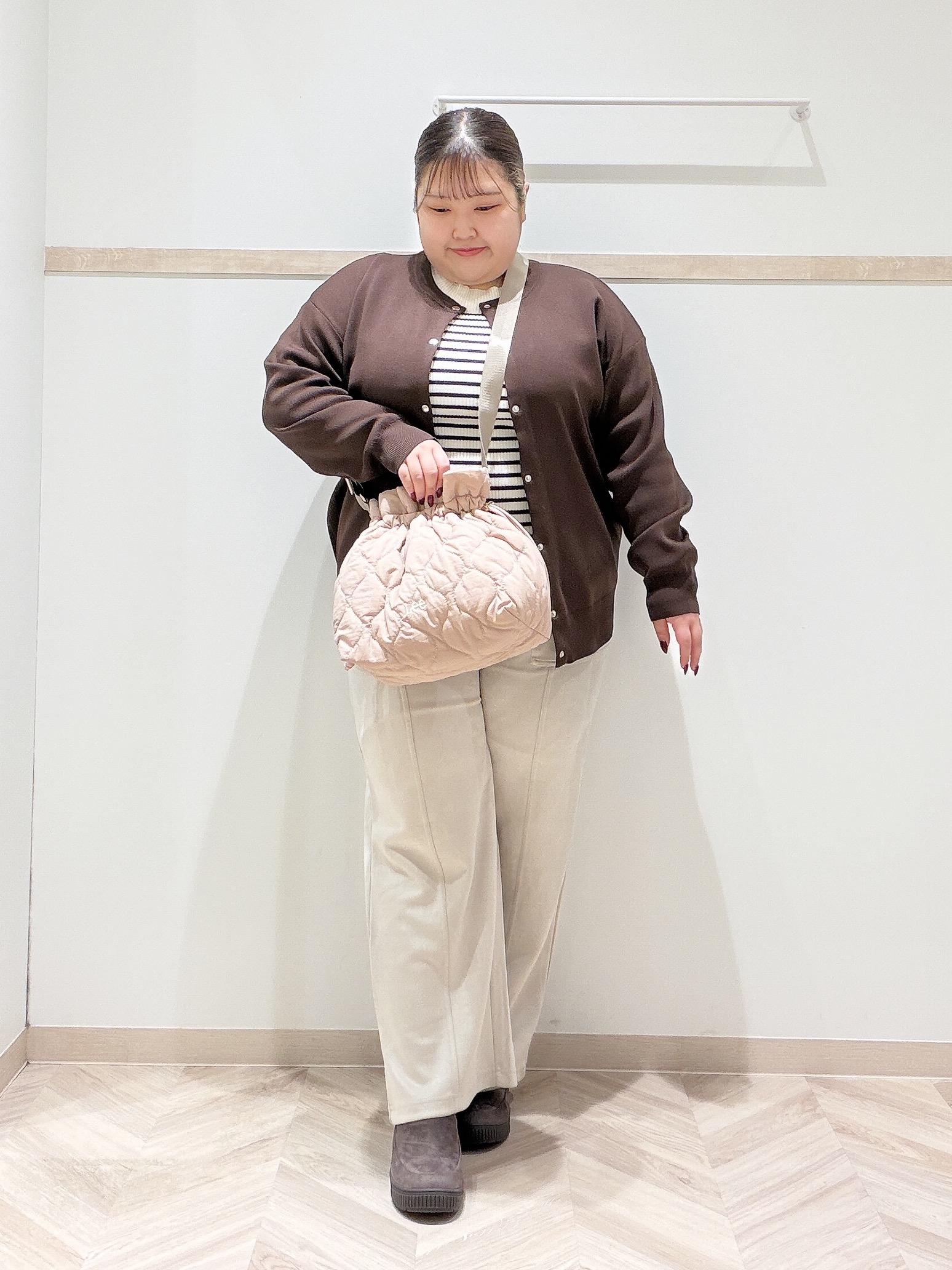 ゆめかさんの「SHOO･LA･RUE｜【セットアップ可/洗濯機可】軽やかに羽織れる スポンディッシュ ニットカーディガン」を使ったコーディネート