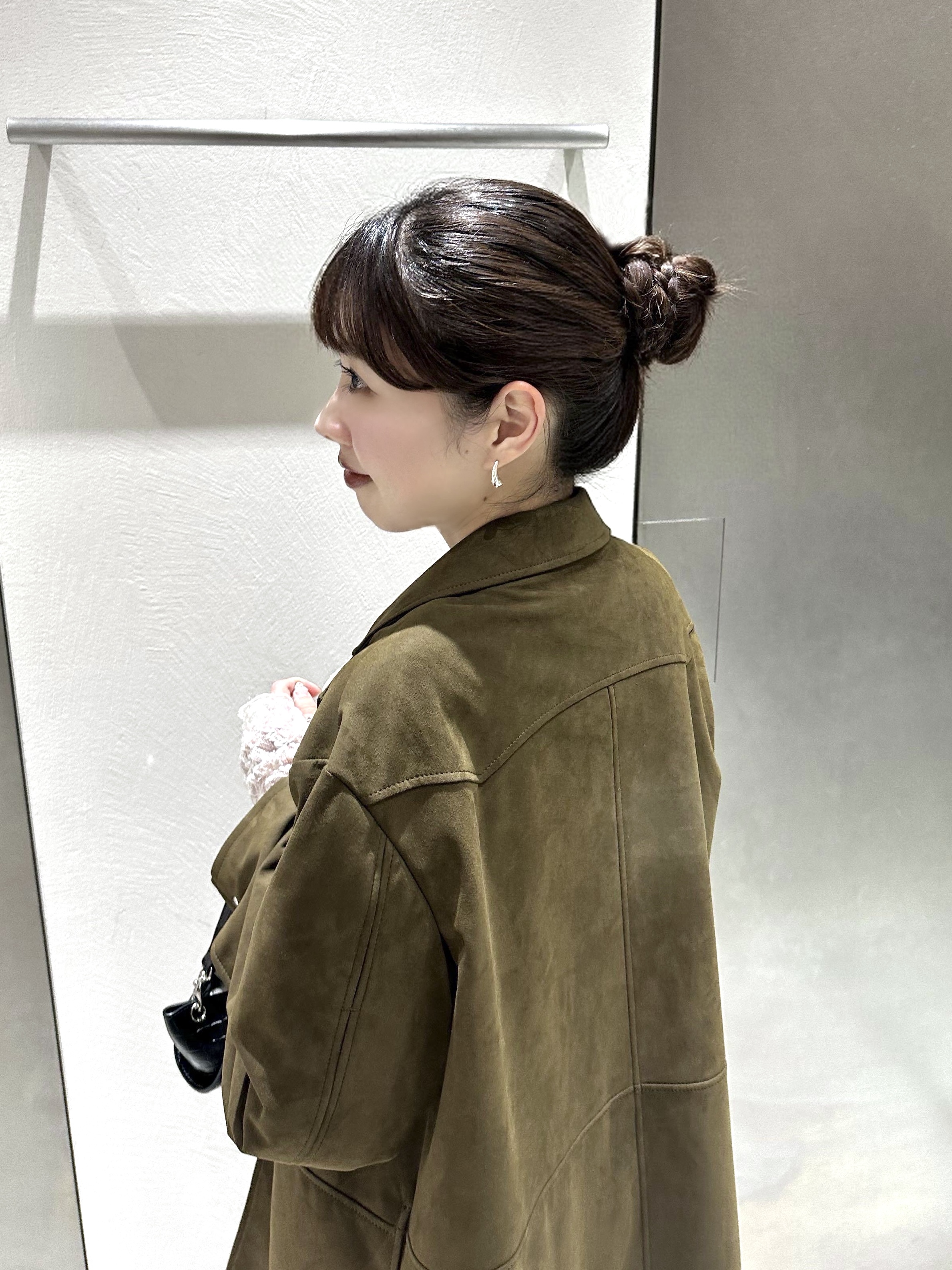 西村唯さんの「CODE A｜soft suede－like jacket」を使ったコーディネート