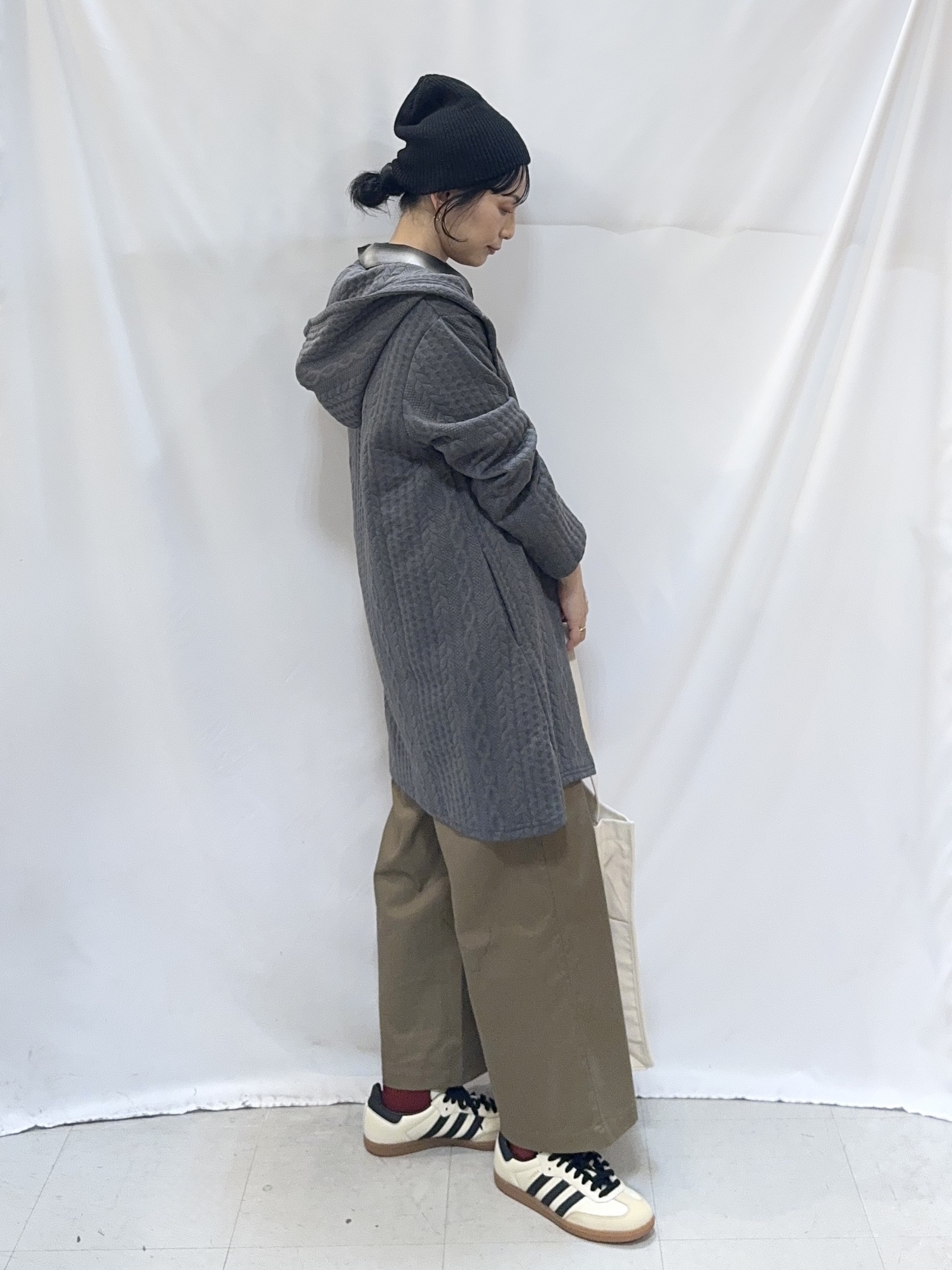 𝐇𝐢𝐫𝐨𝐦𝐢さんの「SHOO･LA･RUE｜【S-LL/ゆるシルエット】体型カバーしながらスマートに魅せる ラインジャカードコーディガン」を使ったコーディネート