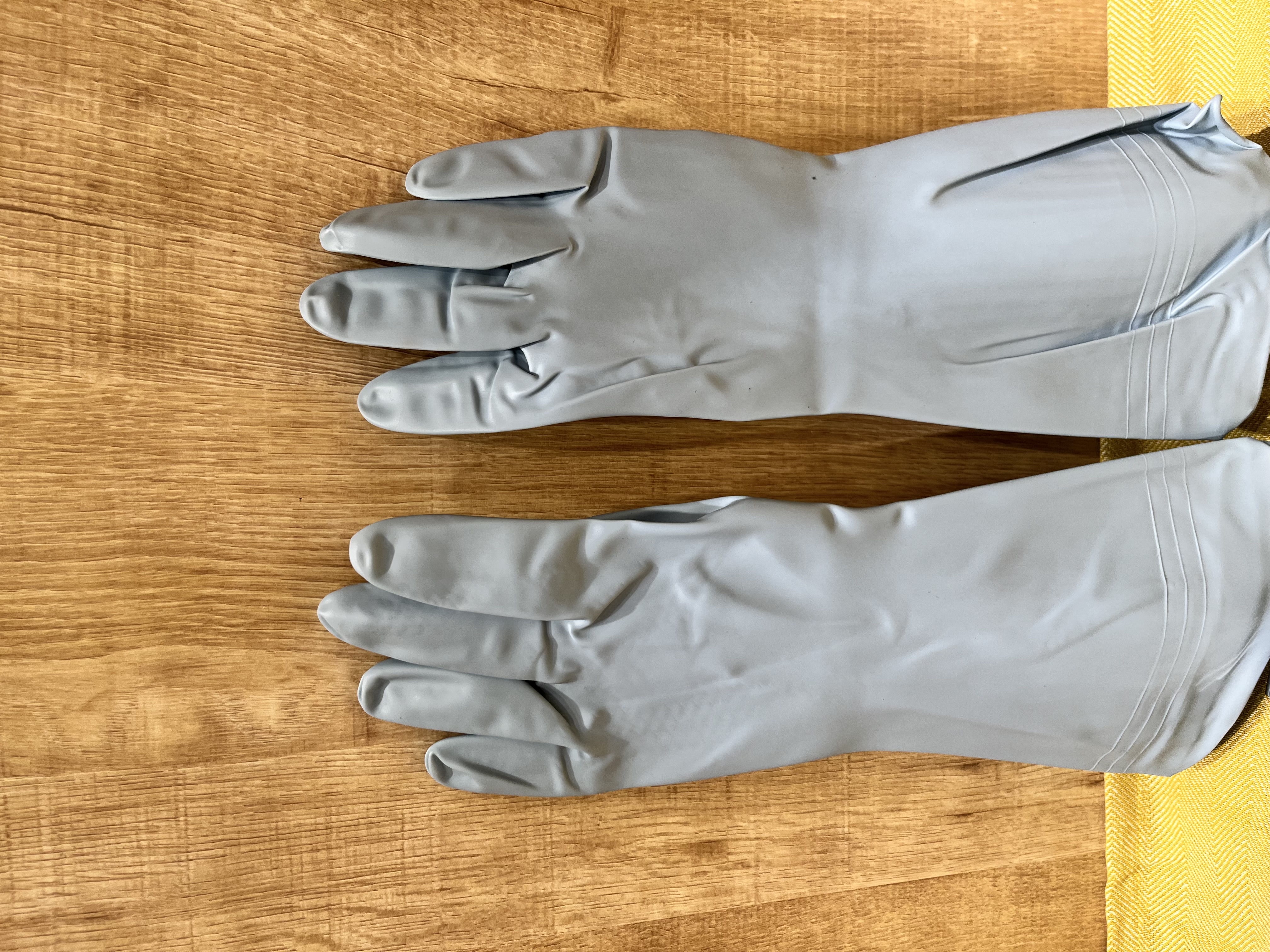 OYSTERさんの「212 KITCHEN STORE｜キッチングローブ PK ＜212Kオリジナル＞」を使ったコーディネート