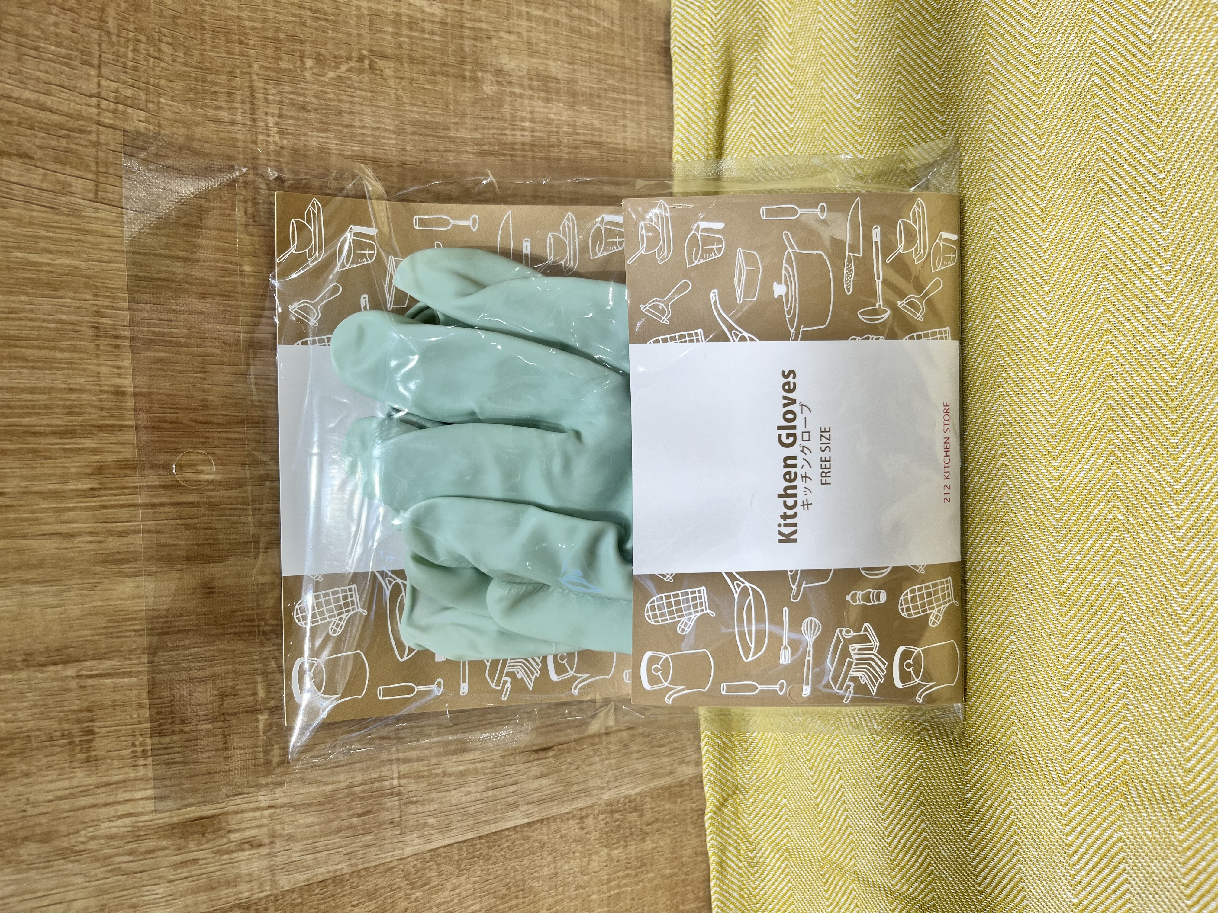 OYSTERさんの「212 KITCHEN STORE｜キッチングローブ PK ＜212Kオリジナル＞」を使ったコーディネート