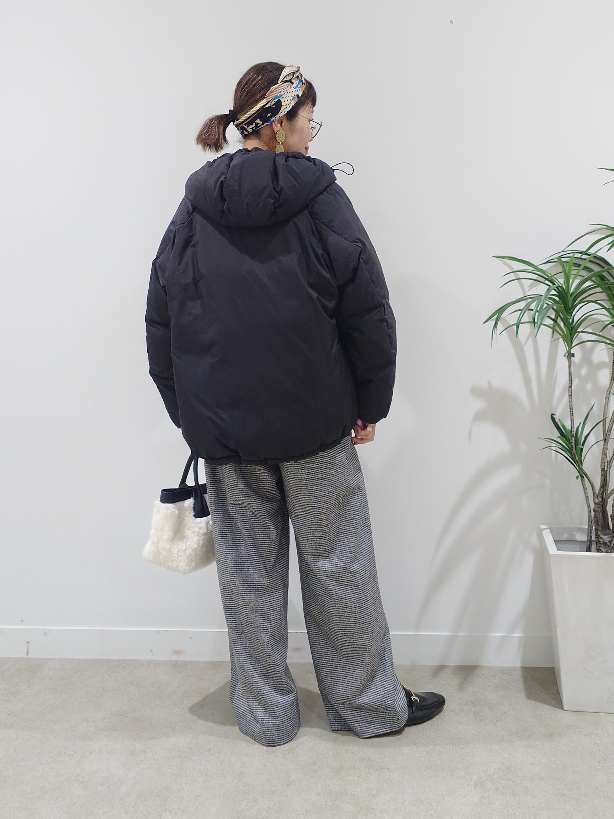 MUTSUKOさんの「UNTITLED｜【セットアップ可/ウエストゴム】ウールドロストパンツ」を使ったコーディネート