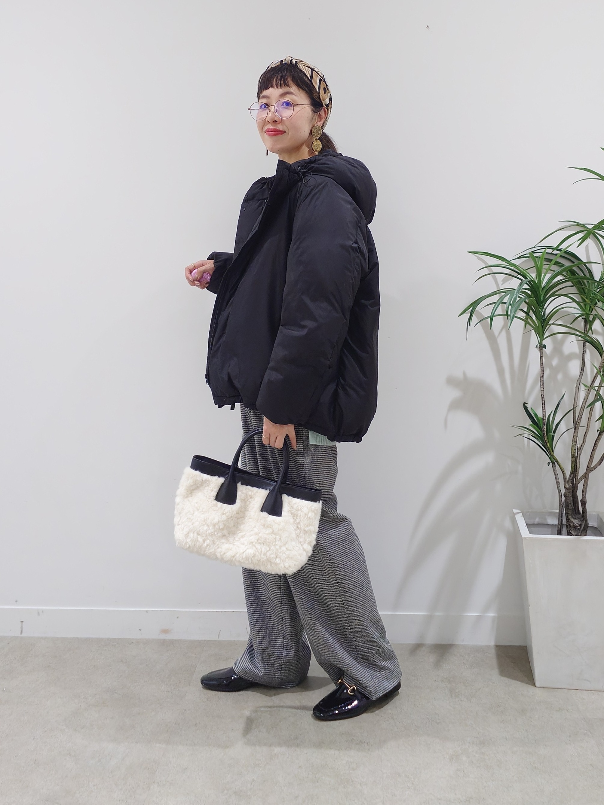 MUTSUKOさんの「UNTITLED｜【セットアップ可/ウエストゴム】ウールドロストパンツ」を使ったコーディネート