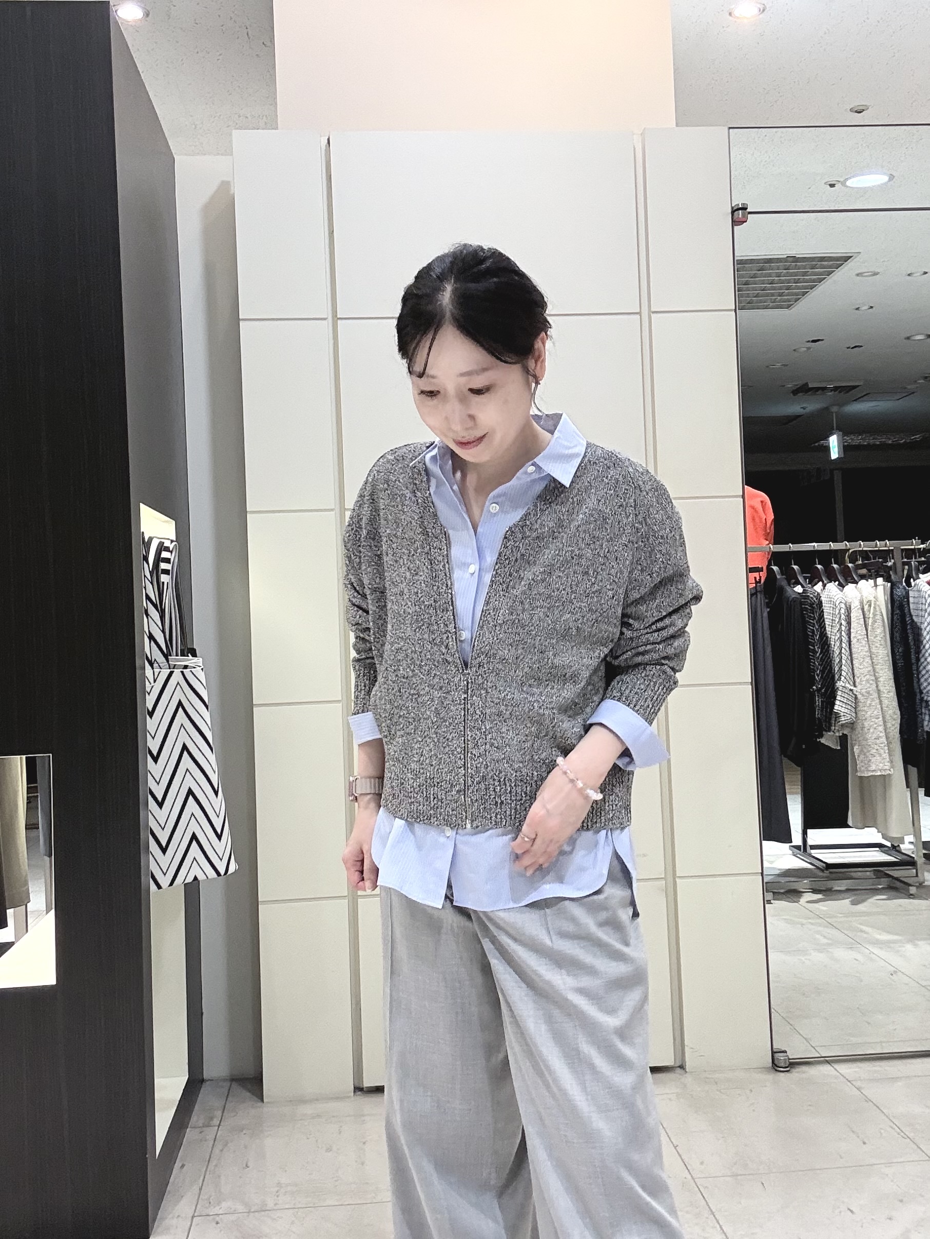 mori.さんの「UNTITLED｜【アンサンブル可/秋羽織り】杢調ジップカーディガン」を使ったコーディネート