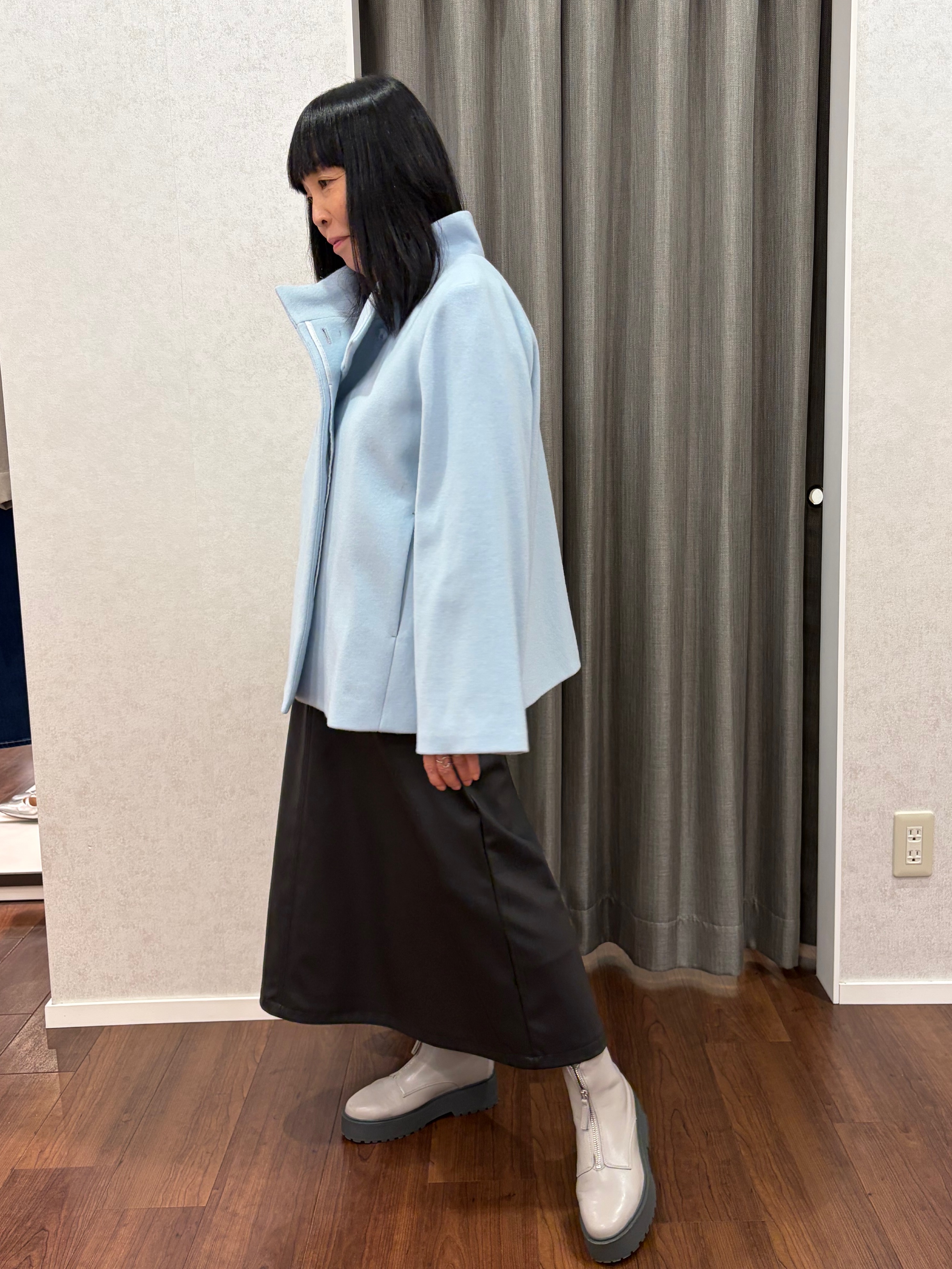 あーるさんの「UNTITLED｜【楽にきれい見え/体型カバー】パフスリーブジャージトップス」を使ったコーディネート