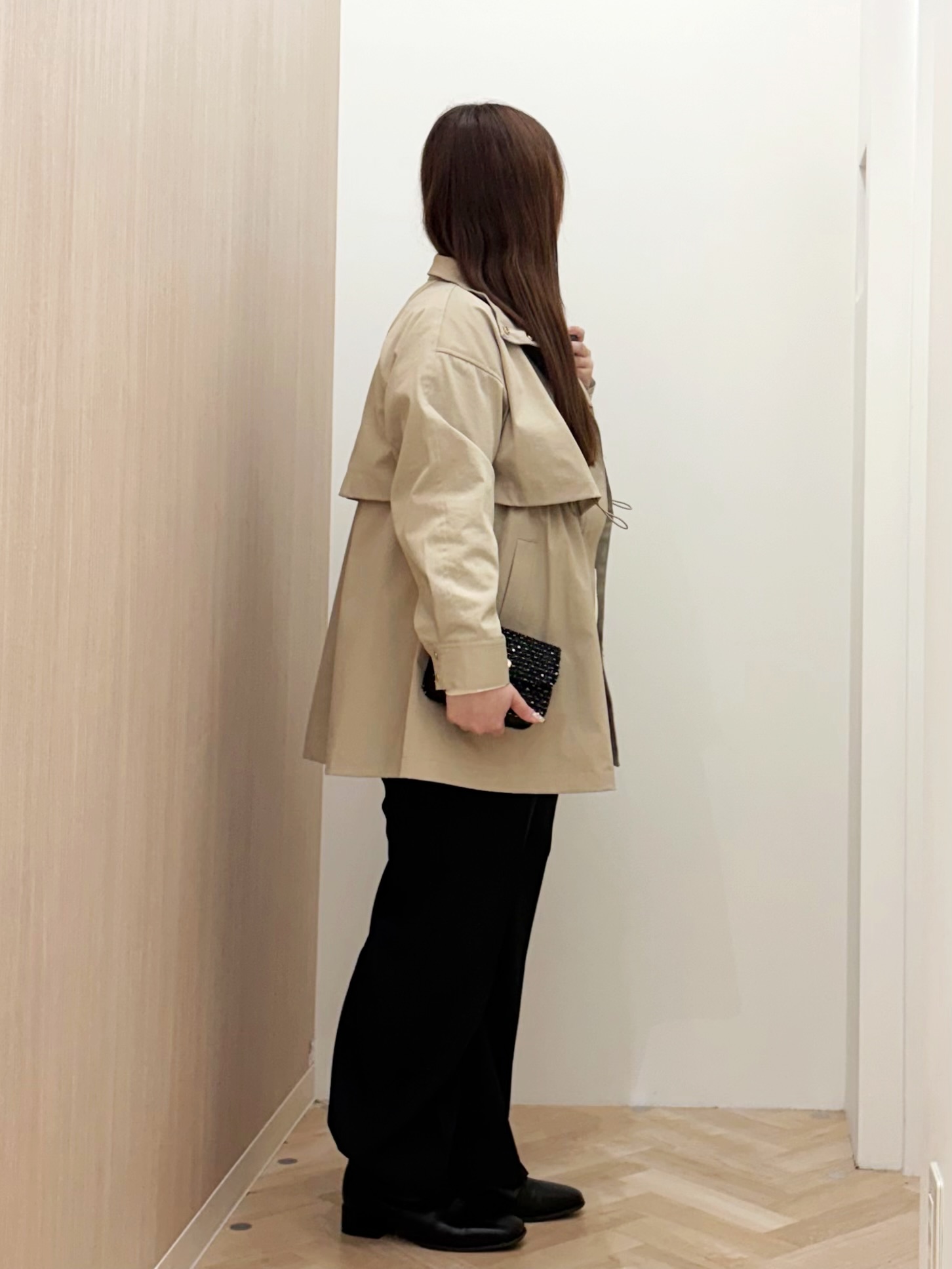 akariさんの「grove｜【撥水／シルエット2WAY】ゆったり着られて体型カバー◎ スタンドネック テントラインコート」を使ったコーディネート