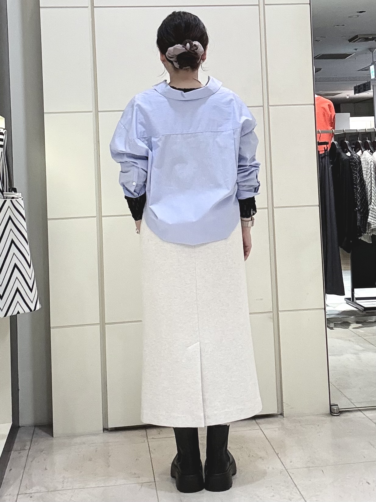 mori.さんの「UNTITLED｜【6色展開/コットン100】カラーベーシックシャツ」を使ったコーディネート