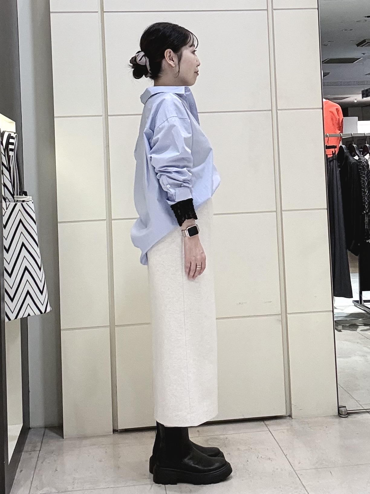 mori.さんの「UNTITLED｜【6色展開/コットン100】カラーベーシックシャツ」を使ったコーディネート