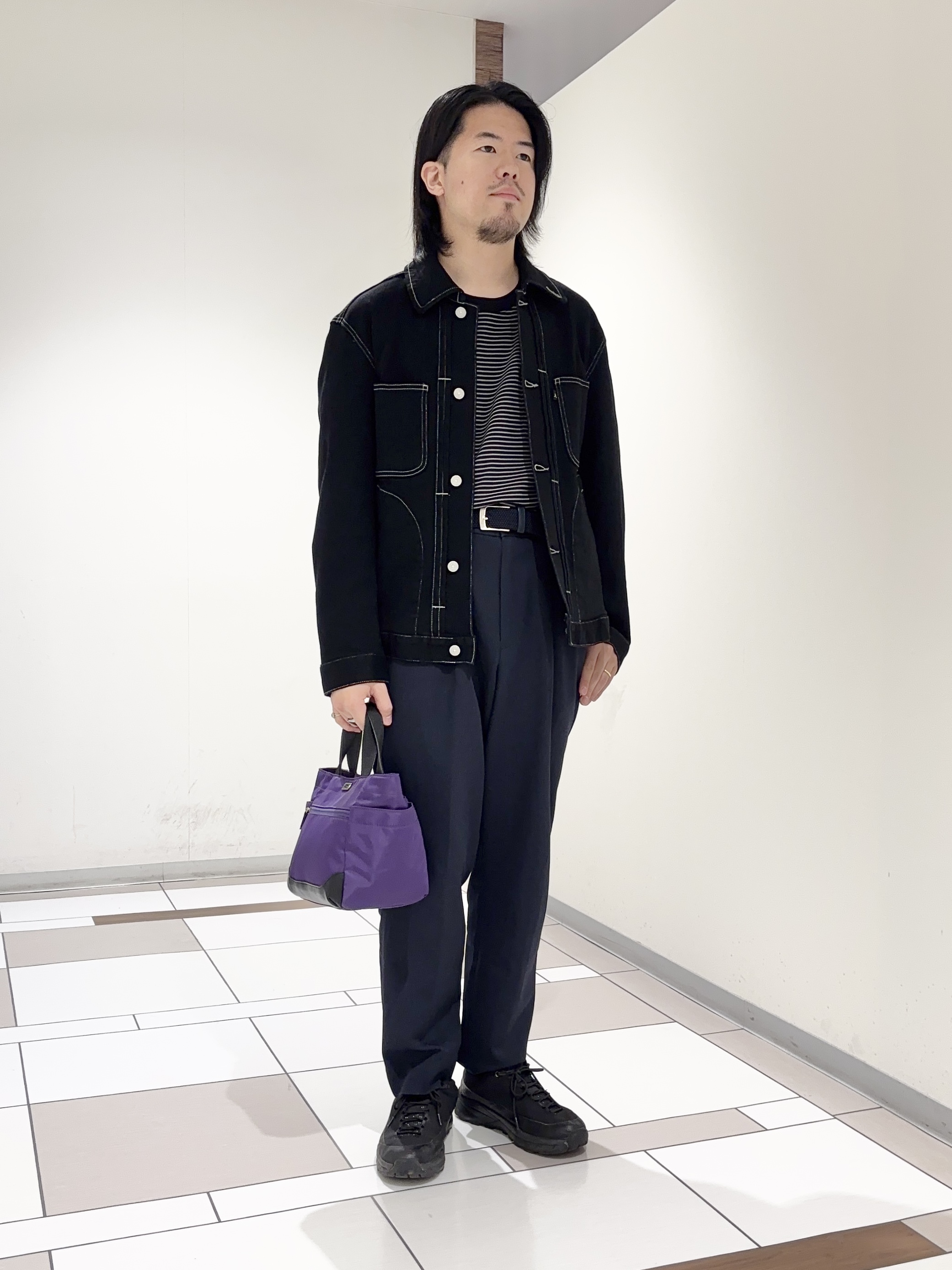 及川さんの「TAKEO KIKUCHI｜【BOWLER HAT LABEL】ブラックデニムGジャン」を使ったコーディネート