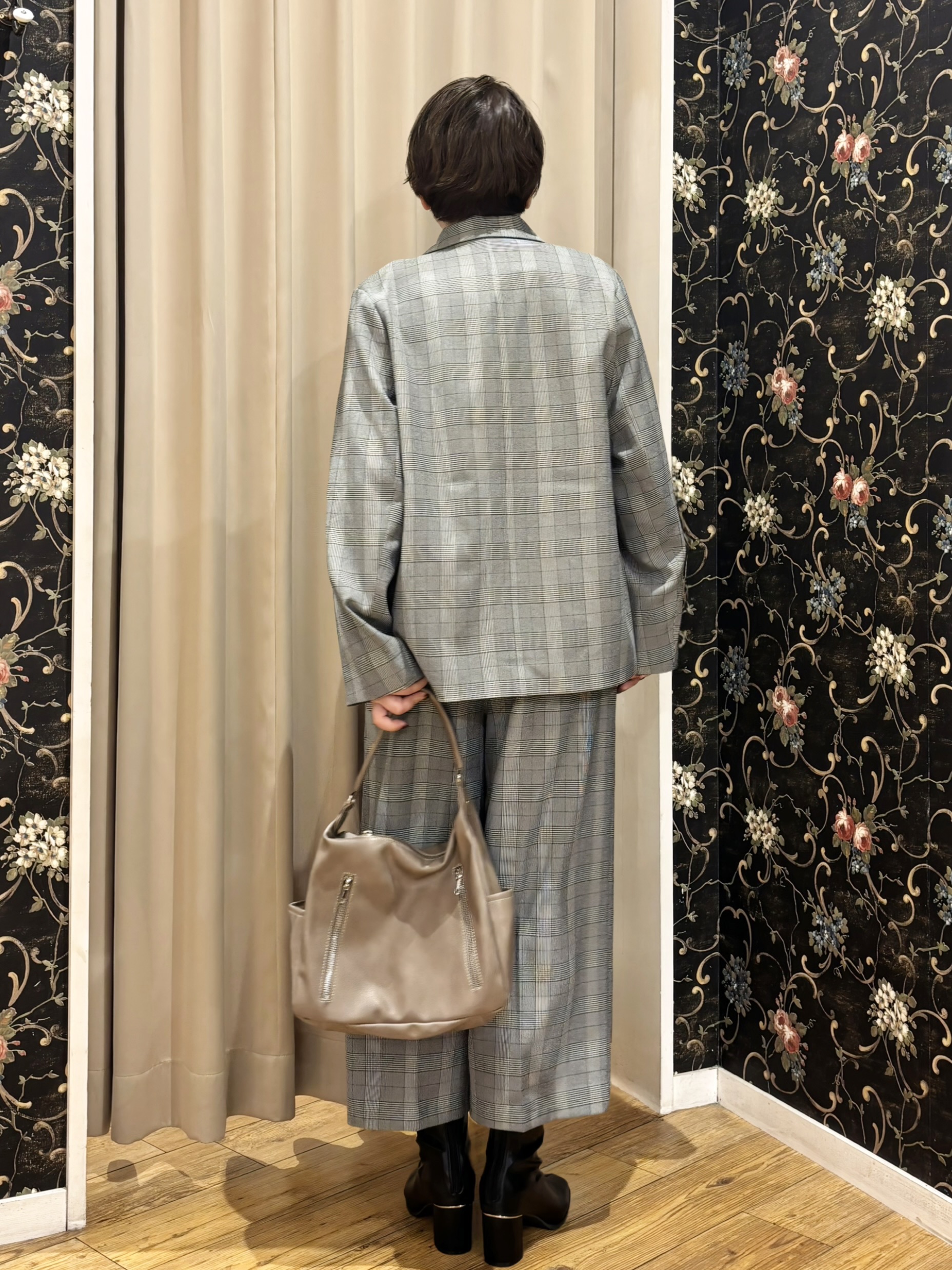 たみさんの「SHOO･LA･RUE｜【セットアップ可/洗濯後しわになりにくい】ウールフィール ダブルジャケット」を使ったコーディネート