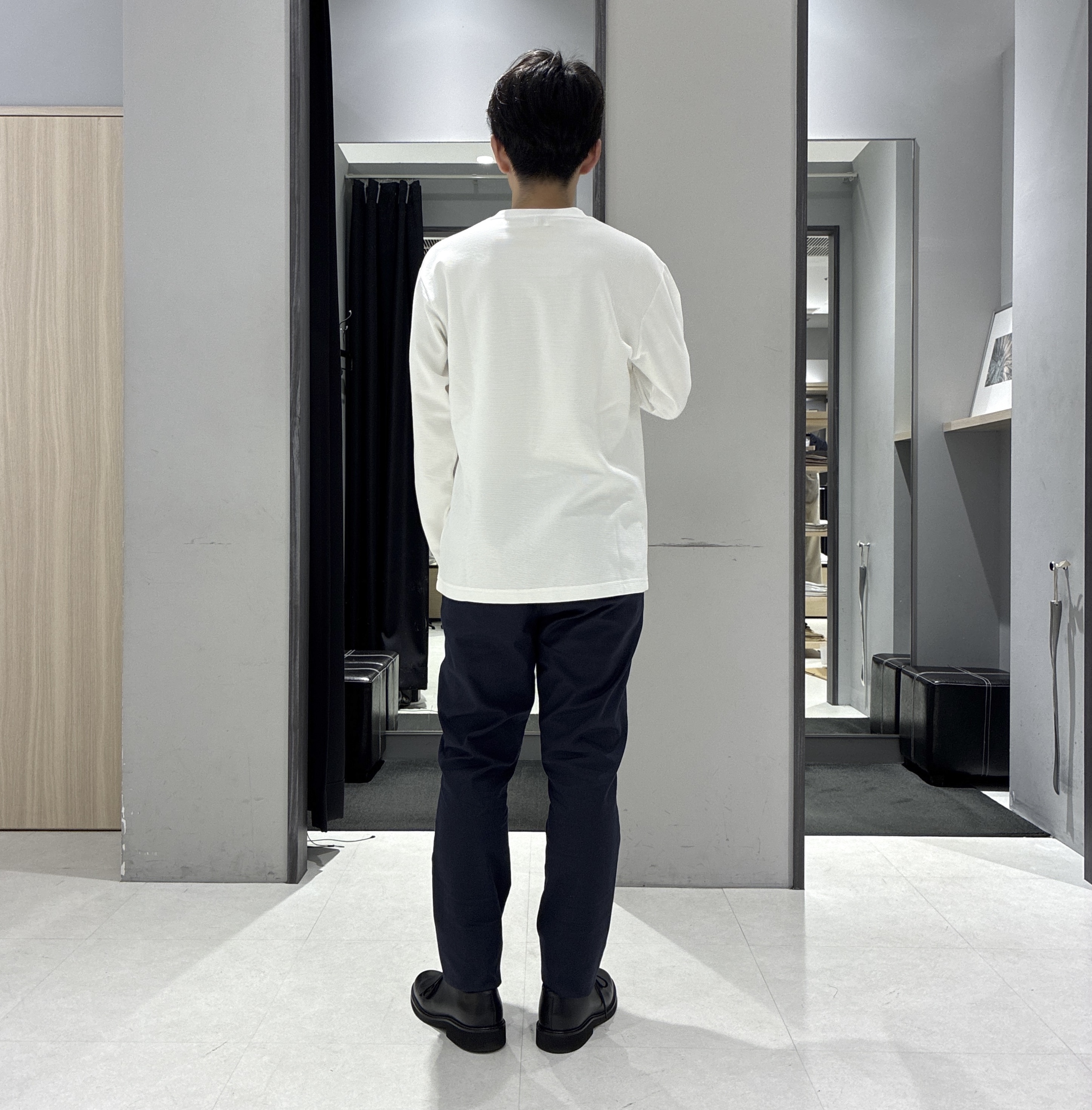 わいずみさんの「TAKEO KIKUCHI｜2重編みガーター ボーダー 長袖 Tシャツ」を使ったコーディネート
