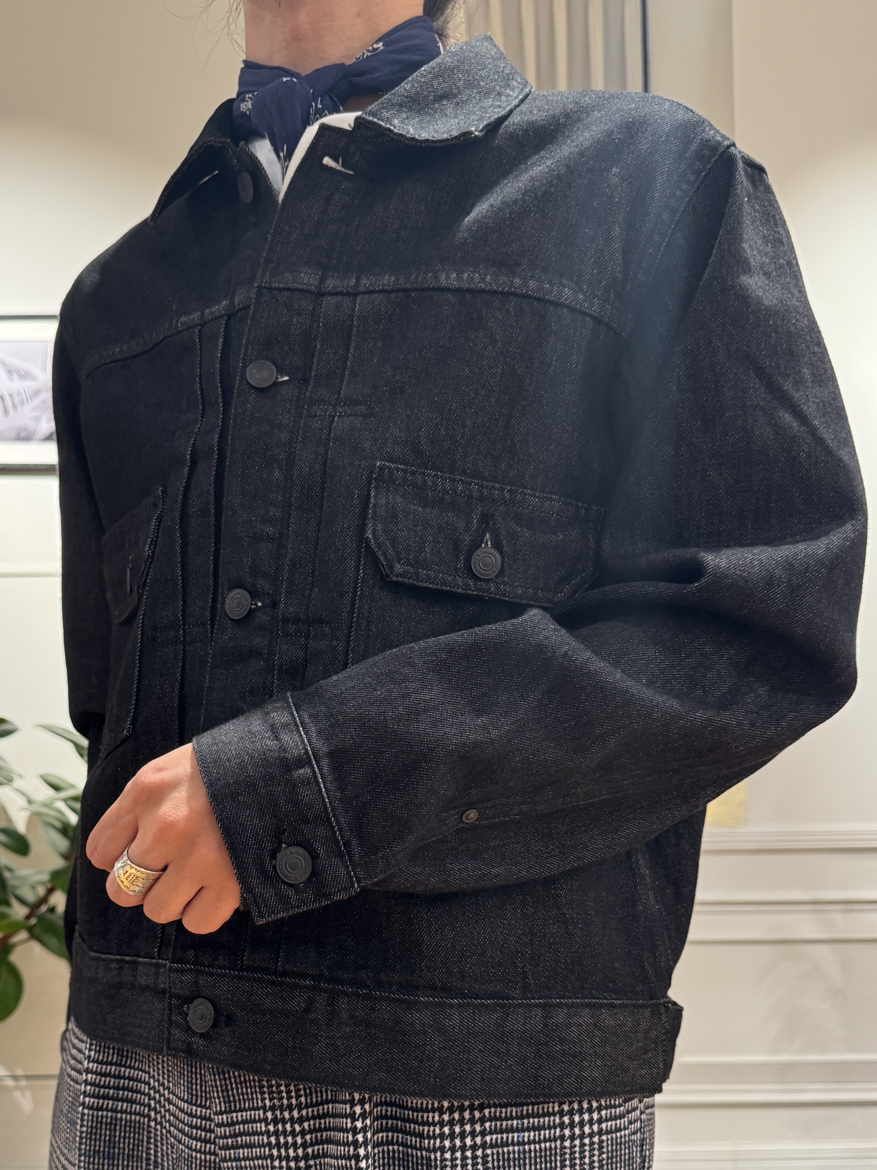 kawarataniさんの「DRESSTERIOR｜【干場義雅&times;DRESSTERIOR】ブラックGジャン」を使ったコーディネート