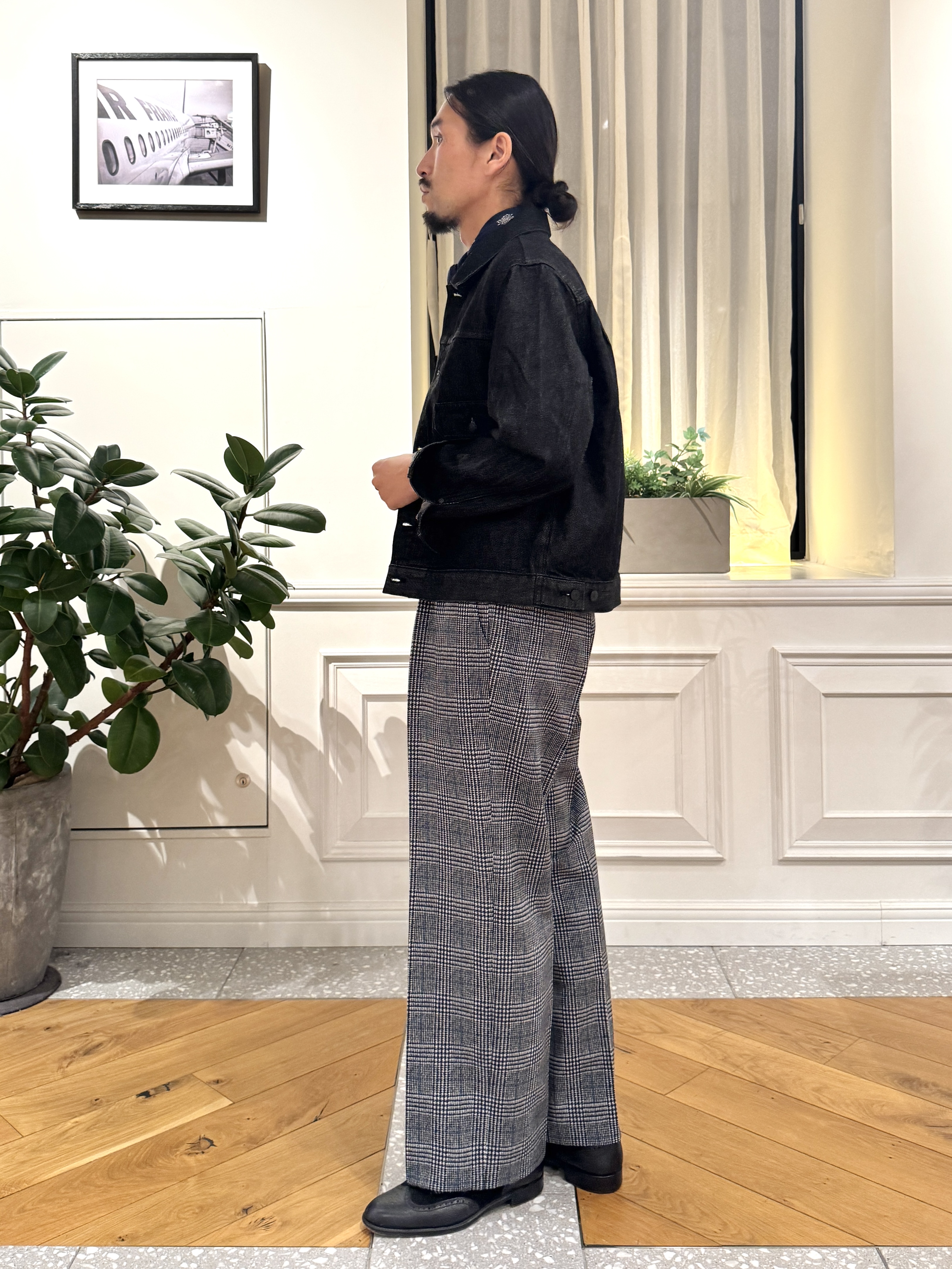 kawarataniさんの「DRESSTERIOR｜【干場義雅&times;DRESSTERIOR】ブラックGジャン」を使ったコーディネート