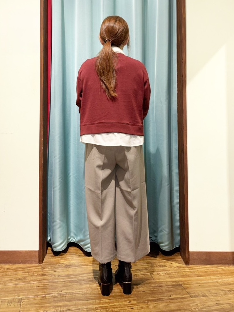 tukiさんの「SHOO･LA･RUE｜【S-LL/洗濯機可】一枚でレイヤード感が完成する シャツドッキング裏毛トップス」を使ったコーディネート