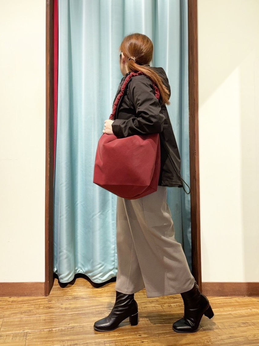 tukiさんの「SHOO･LA･RUE｜【洗濯機可/撥水/マルチWAY】ファーライナー付き 毎日欲張りマンパ」を使ったコーディネート