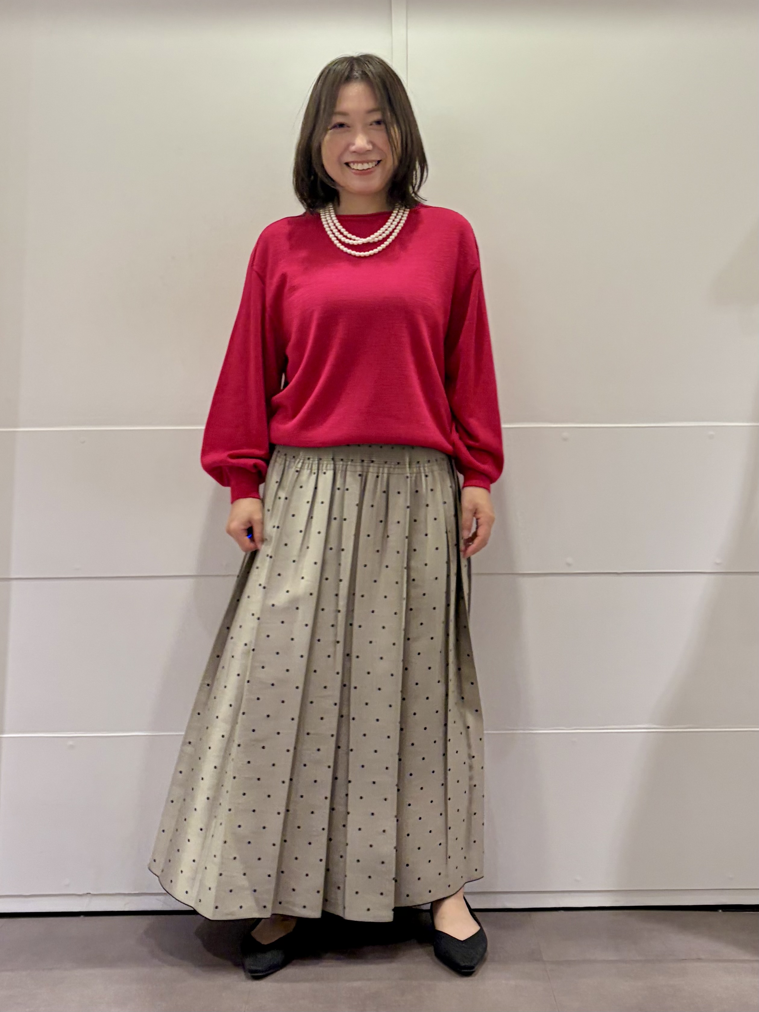 TOKOさんの「UNTITLED｜【大人の抜け感/8色展開】ボリュームスリーブニットプルオーバー」を使ったコーディネート