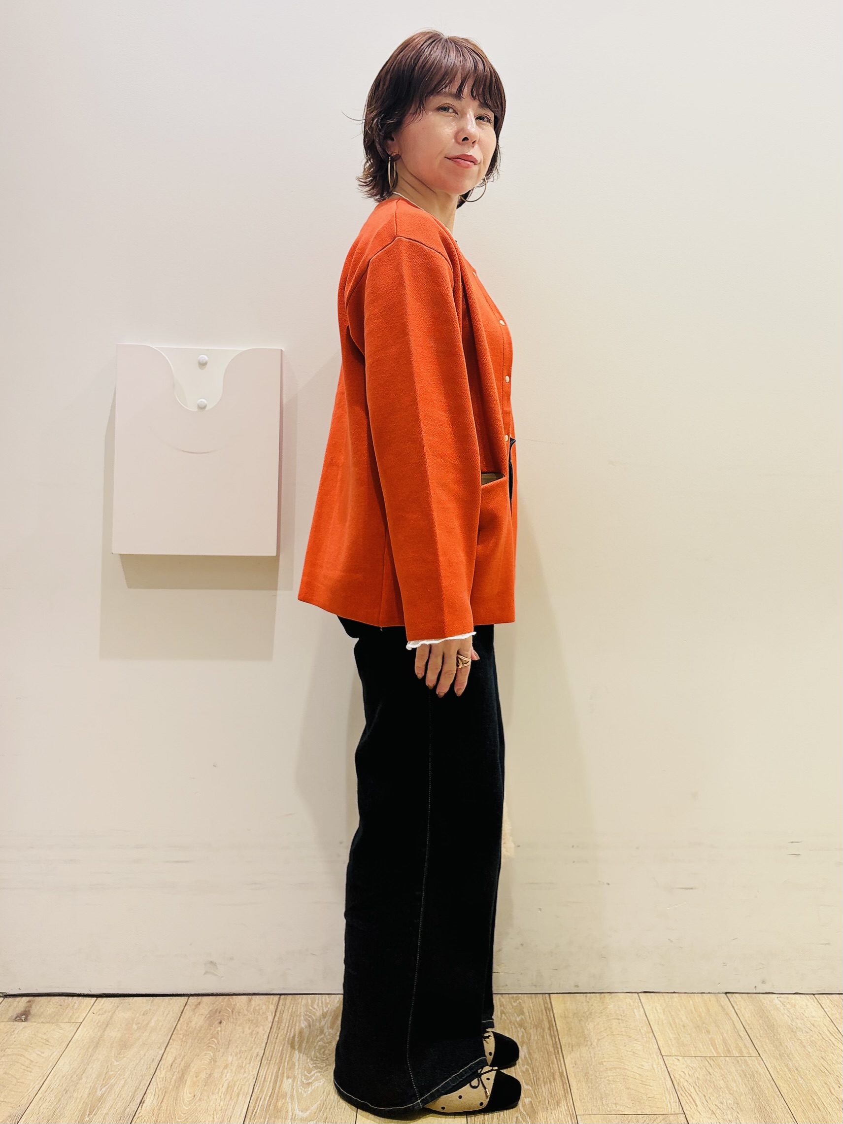 YUKOさんの「index｜スナップボタン 配色ニットカーディガン【洗濯機OK】」を使ったコーディネート