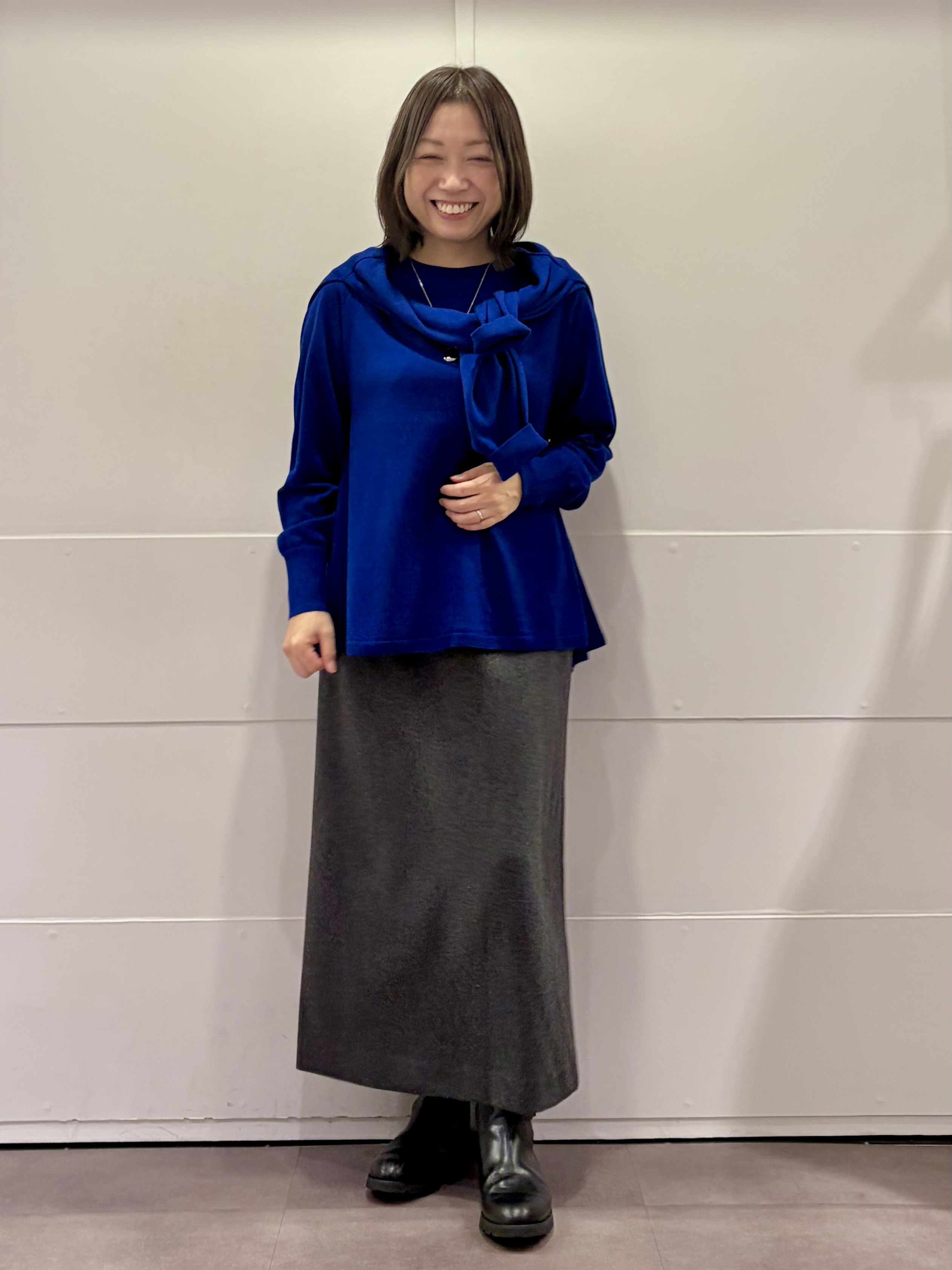 TOKOさんの「UNTITLED｜【きれいに体型カバー/8色展開】Aラインシルエットニットプルオーバー」を使ったコーディネート