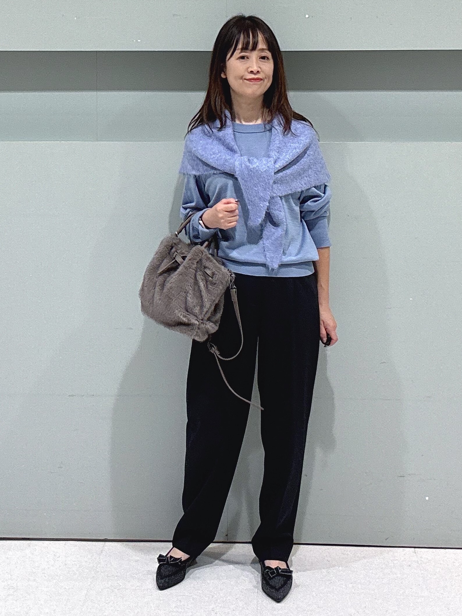 makiさんの「UNTITLED｜【アンサンブル可能/オンオフ使える】シルクウールカシミヤプルオーバー」を使ったコーディネート