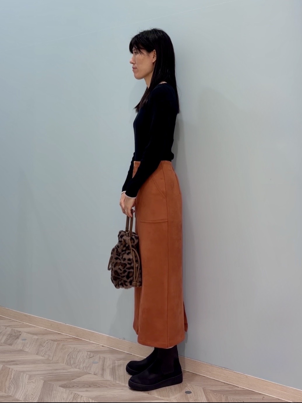 大西直穂さんの「SHOO･LA･RUE｜【毛玉になりにくい/S-LL/洗濯機可】ボートネックで首元美しく やわらかリブニット」を使ったコーディネート