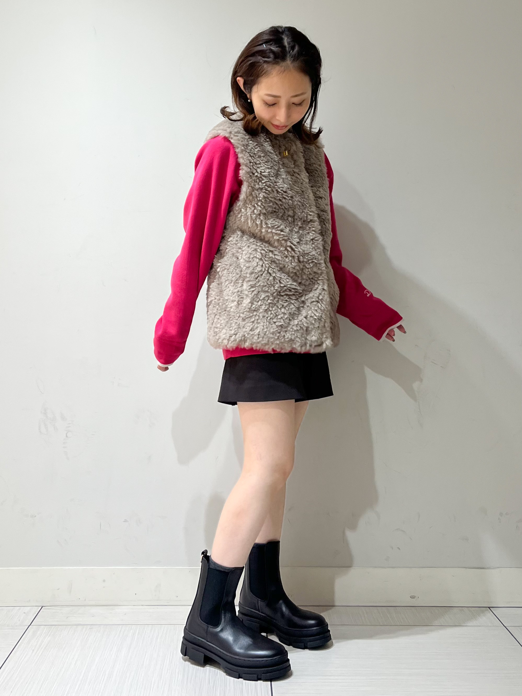 じゅんさんの「DRESSTERIOR｜エコファージレ」を使ったコーディネート