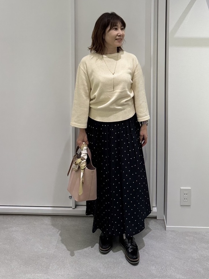 Juneさんの「UNTITLED｜【アンサンブル可/手洗い可】杢調プルオーバーニット」を使ったコーディネート