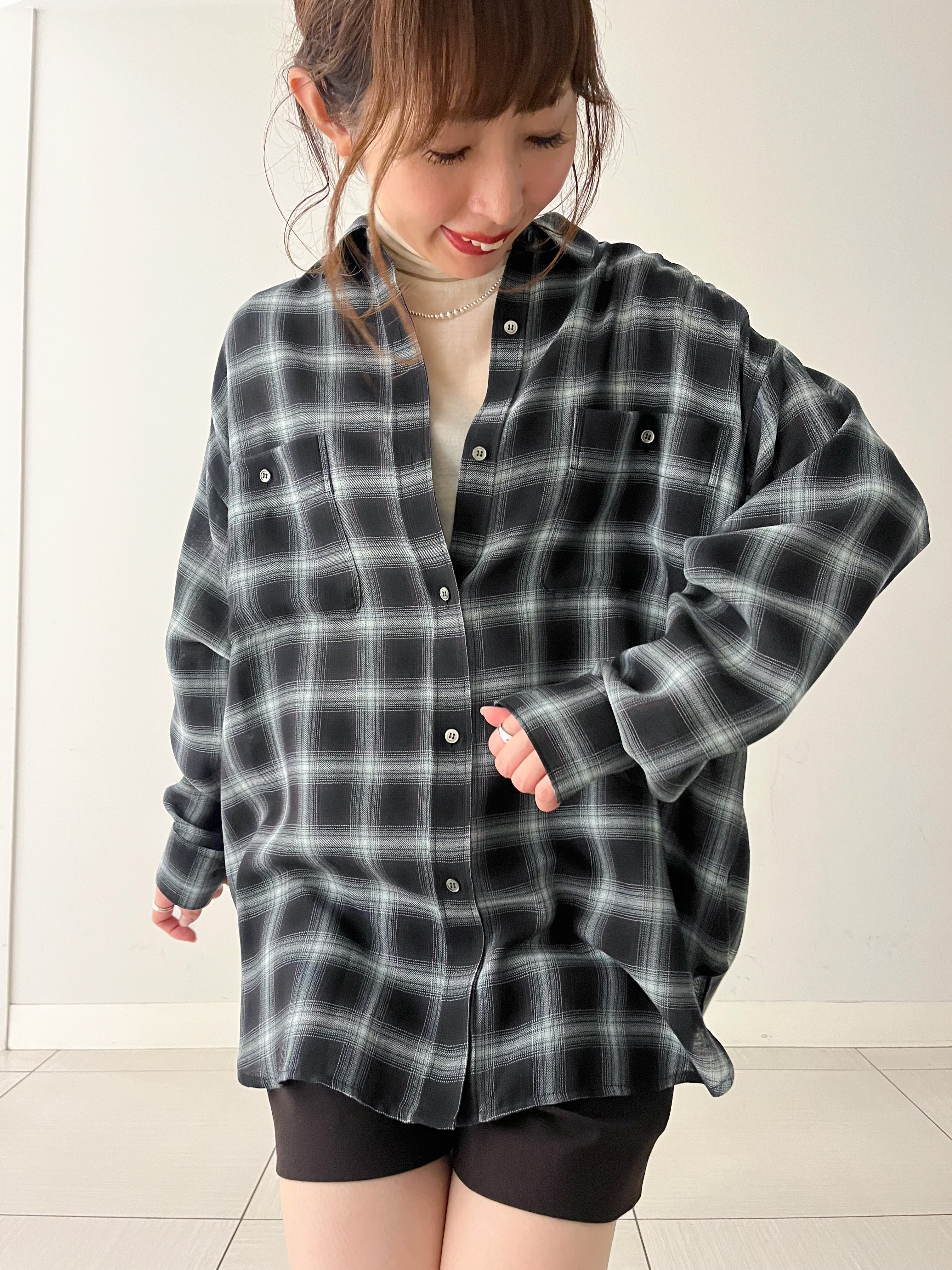 じゅんさんの「DRESSTERIOR｜【ウォッシャブル】ビエラオンブレチェックシャツ」を使ったコーディネート