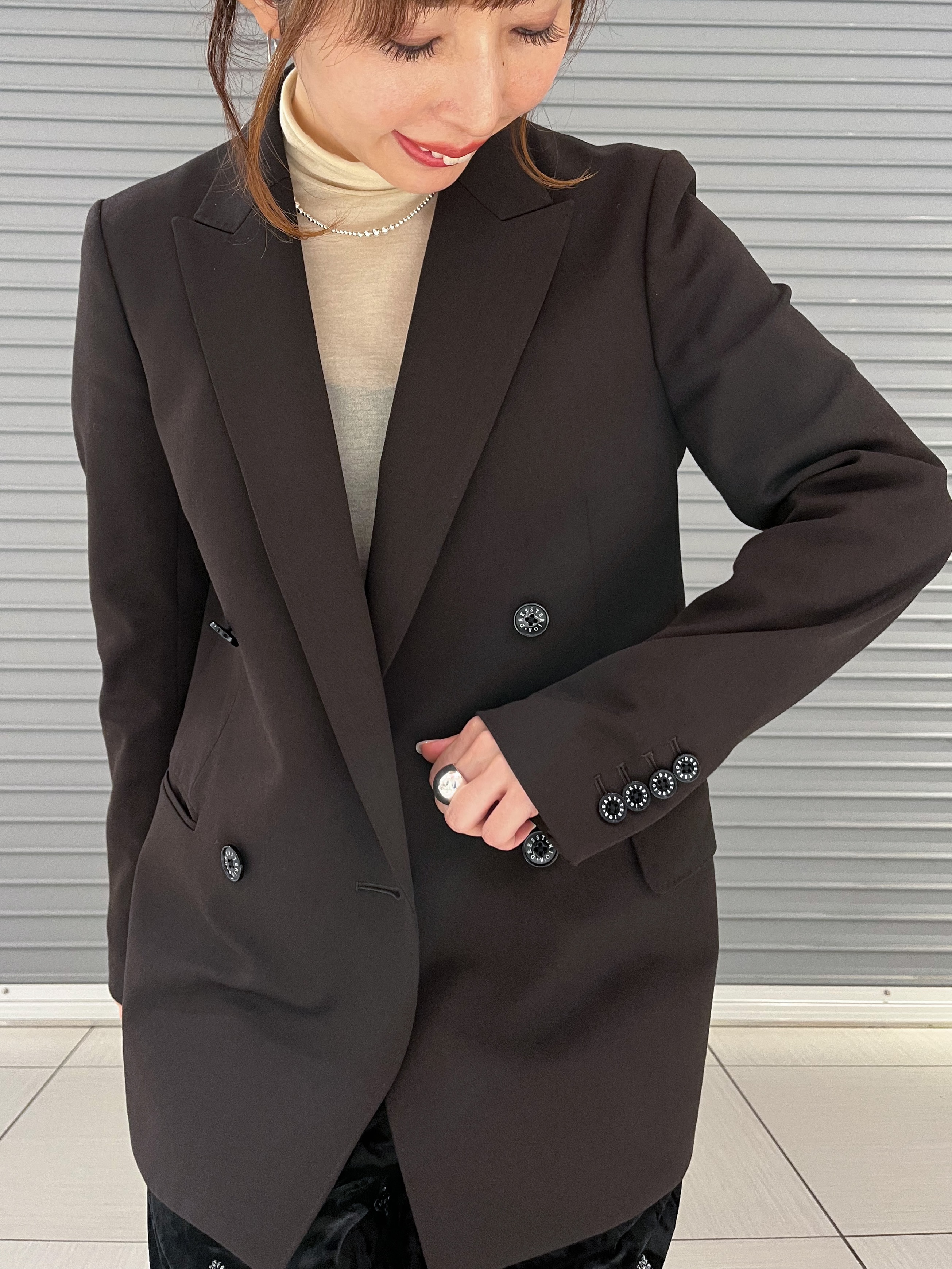じゅんさんの「DRESSTERIOR｜【セットアップ可/温度調節】コンフォータブルジャケット」を使ったコーディネート