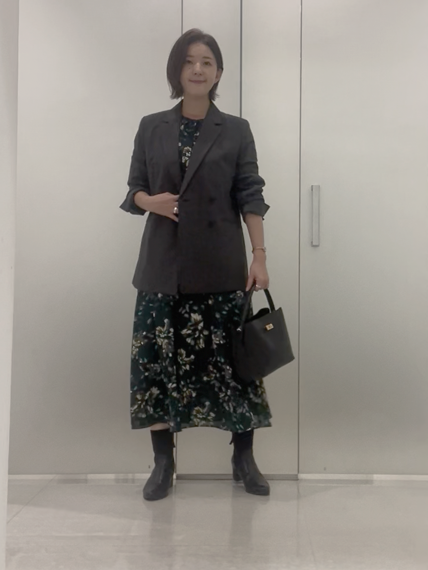 まどかさんの「UNTITLED｜【セットアップ可/秋羽織り/お仕事スーツ】ウールブレンドダブルジャケット」を使ったコーディネート