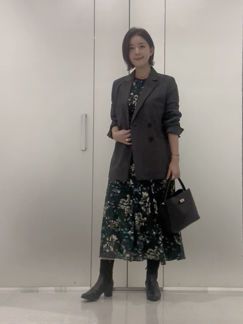 まどかさんの「UNTITLED｜【セットアップ可/秋羽織り/お仕事スーツ】ウールブレンドダブルジャケット」を使ったコーディネート