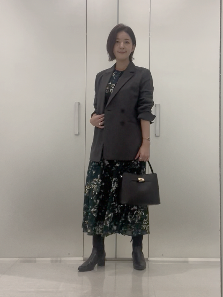 まどかさんの「UNTITLED｜【セットアップ可/秋羽織り/お仕事スーツ】ウールブレンドダブルジャケット」を使ったコーディネート