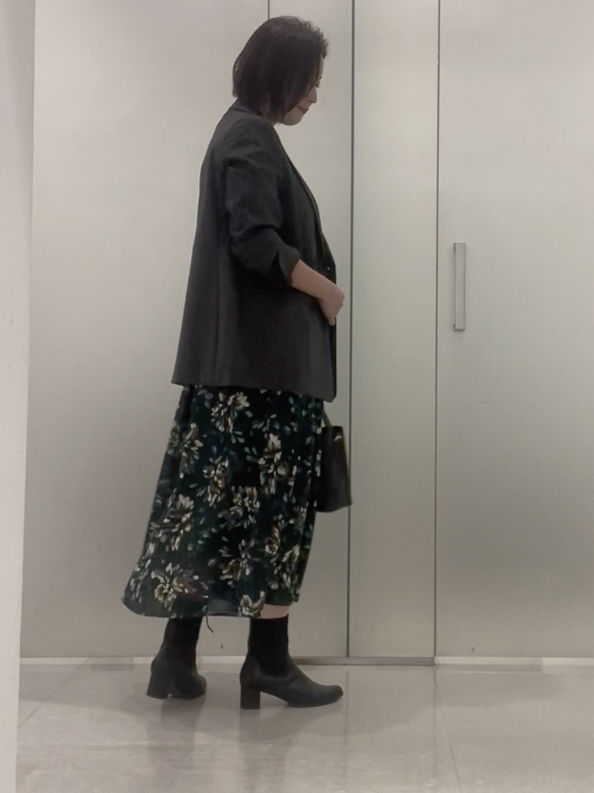 まどかさんの「UNTITLED｜【セットアップ可/秋羽織り/お仕事スーツ】ウールブレンドダブルジャケット」を使ったコーディネート