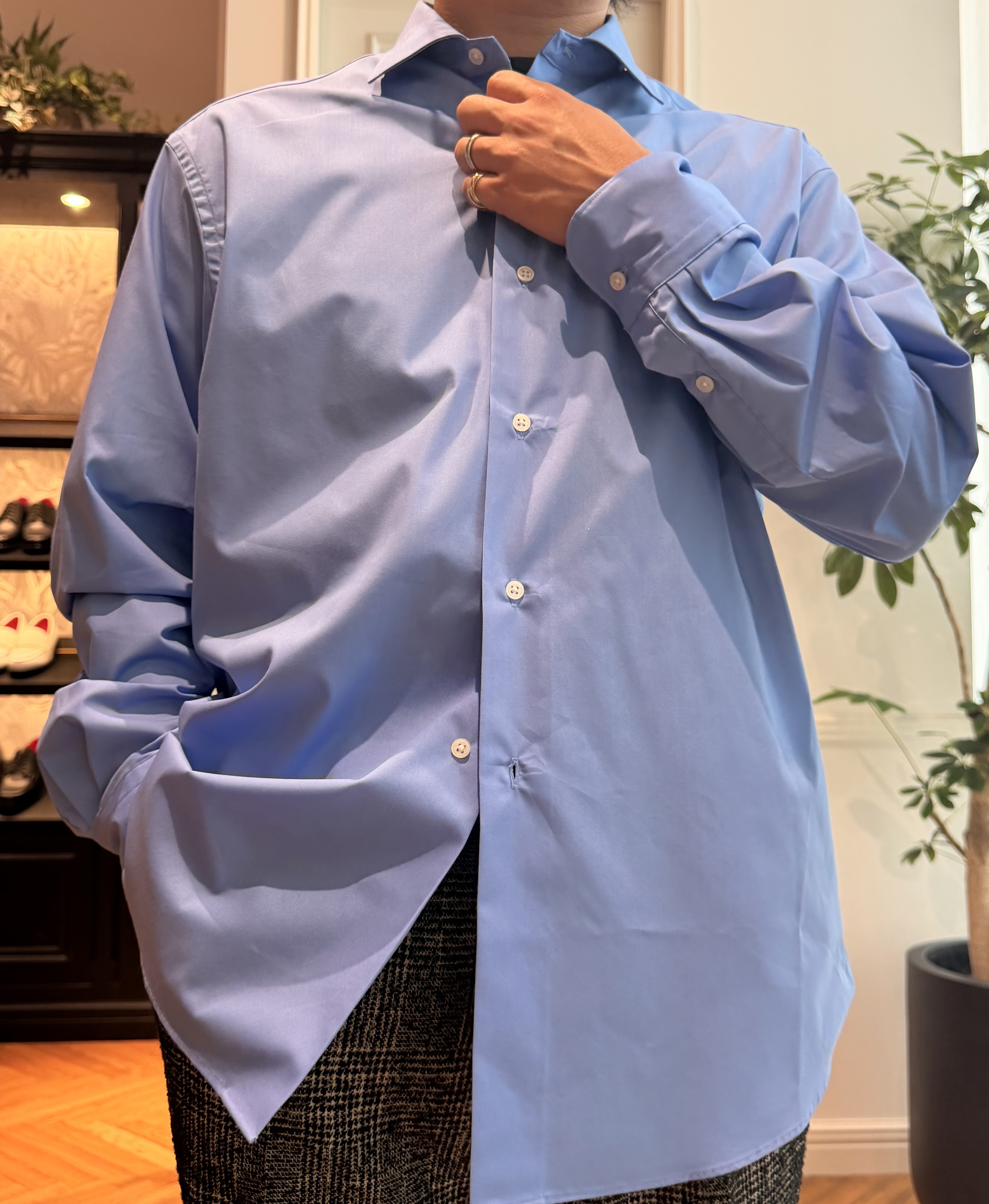 鶴田大士さんの「DRESSTERIOR｜【干場義雅&times;MOVB&times;DRESSTERIOR】シドグラスシャツ」を使ったコーディネート