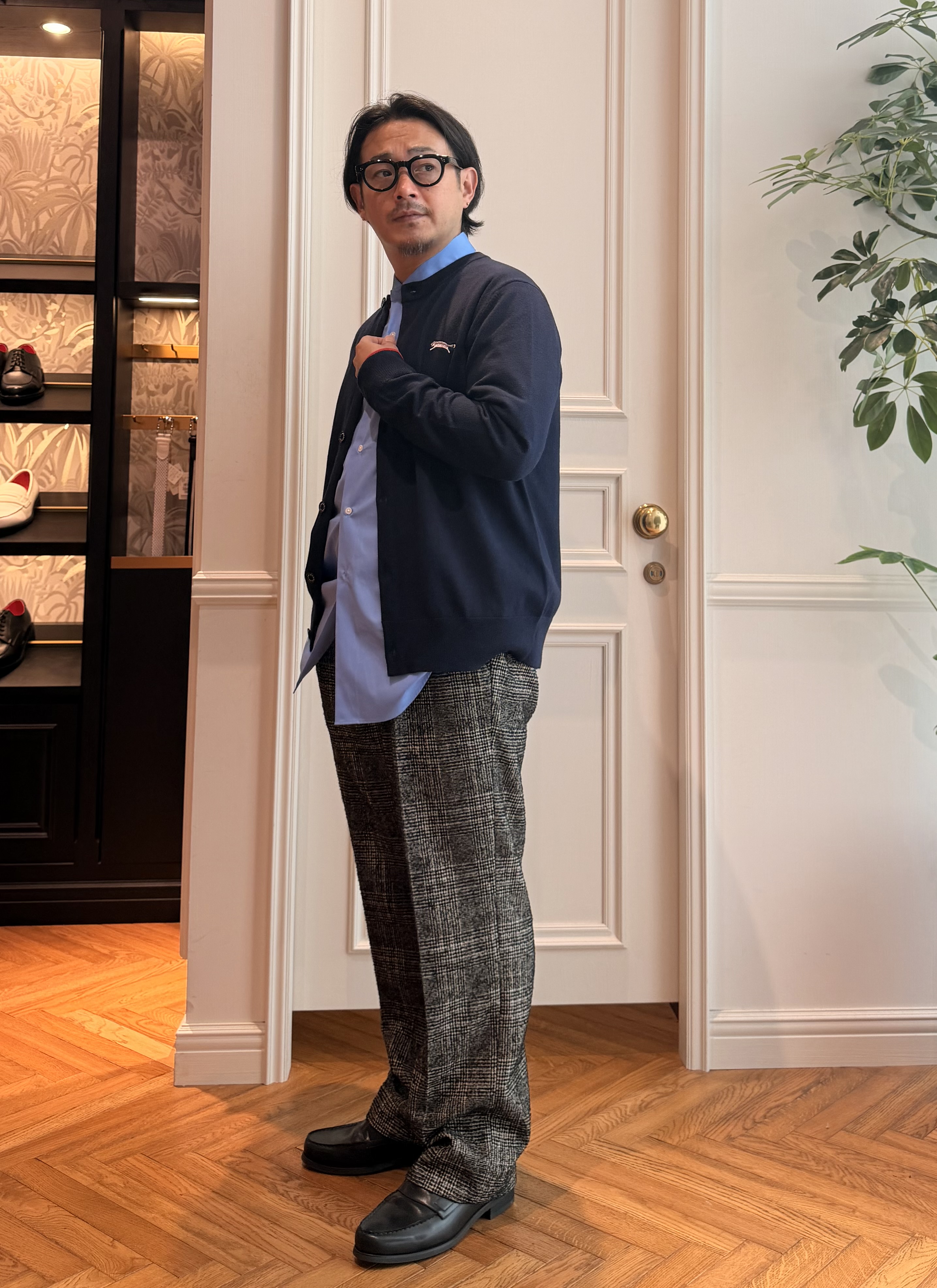 鶴田大士さんの「DRESSTERIOR｜【干場義雅&times;MOVB&times;DRESSTERIOR】シドグラスシャツ」を使ったコーディネート