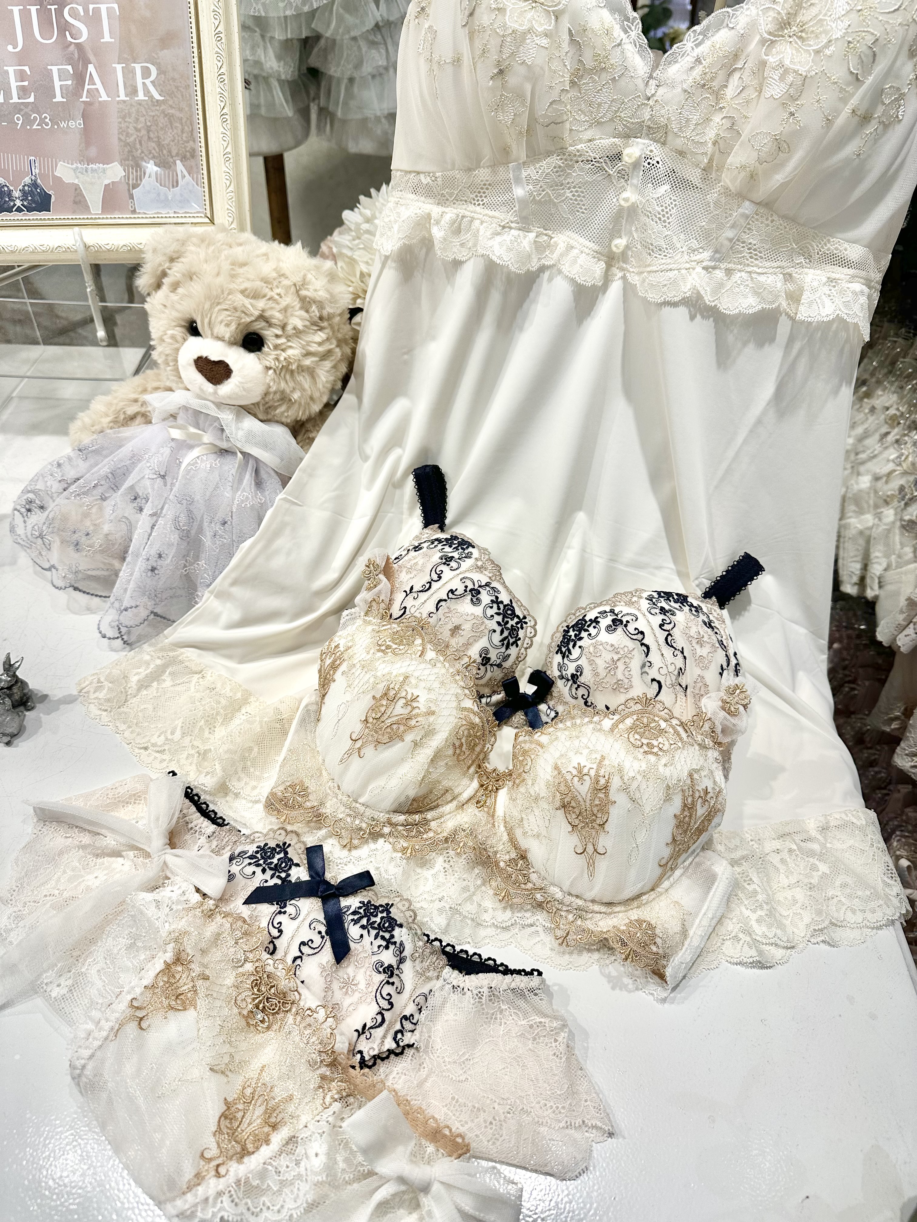misakiさんの「Risa Magli｜アンネリース ブラジャー （B－C） ＜Side Shape（サイドシェイプ）＞」を使ったコーディネート