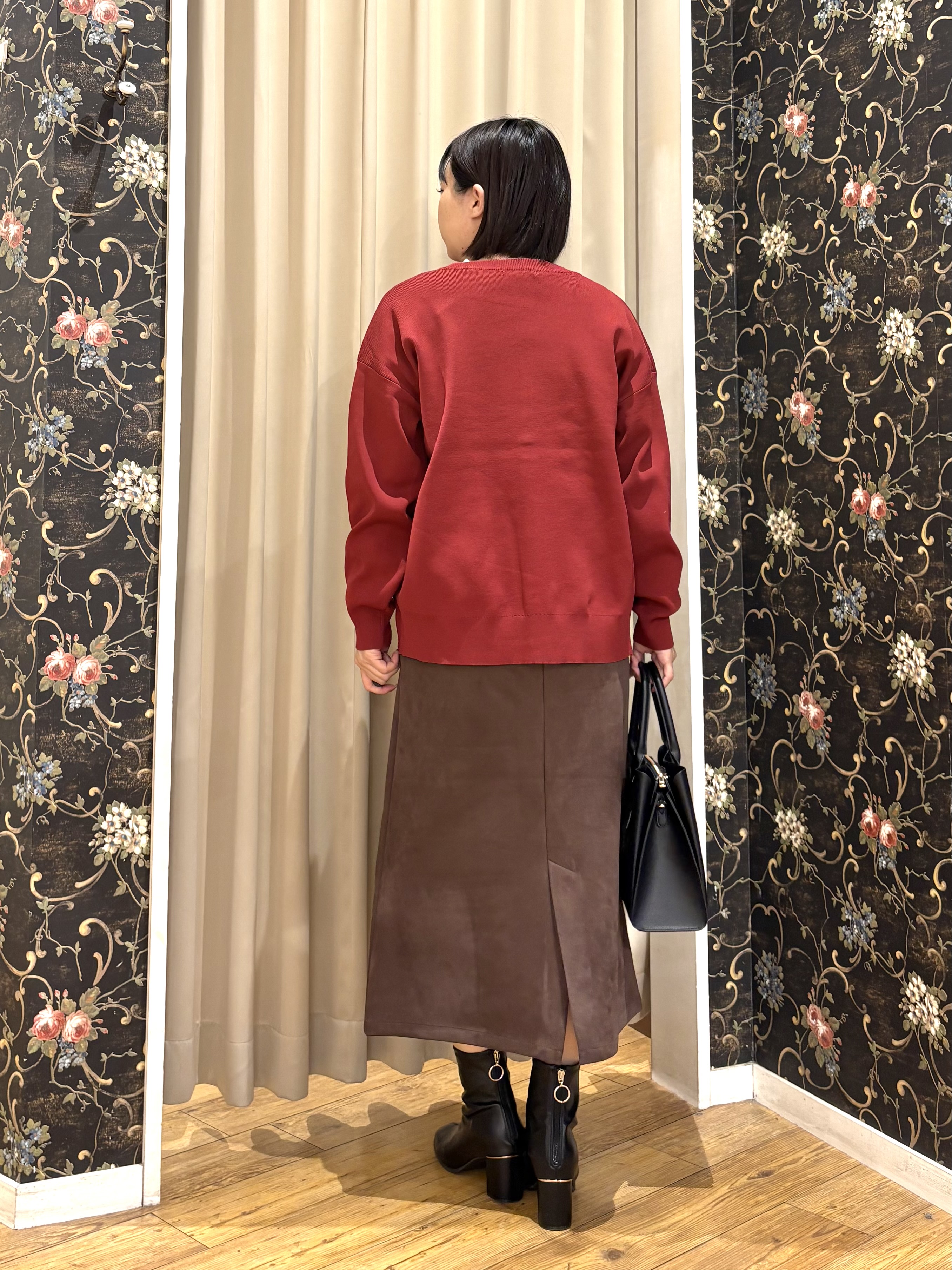 ネリさんの「SHOO･LA･RUE｜【セットアップ可/洗濯機可】軽やかに羽織れる スポンディッシュ ニットカーディガン」を使ったコーディネート