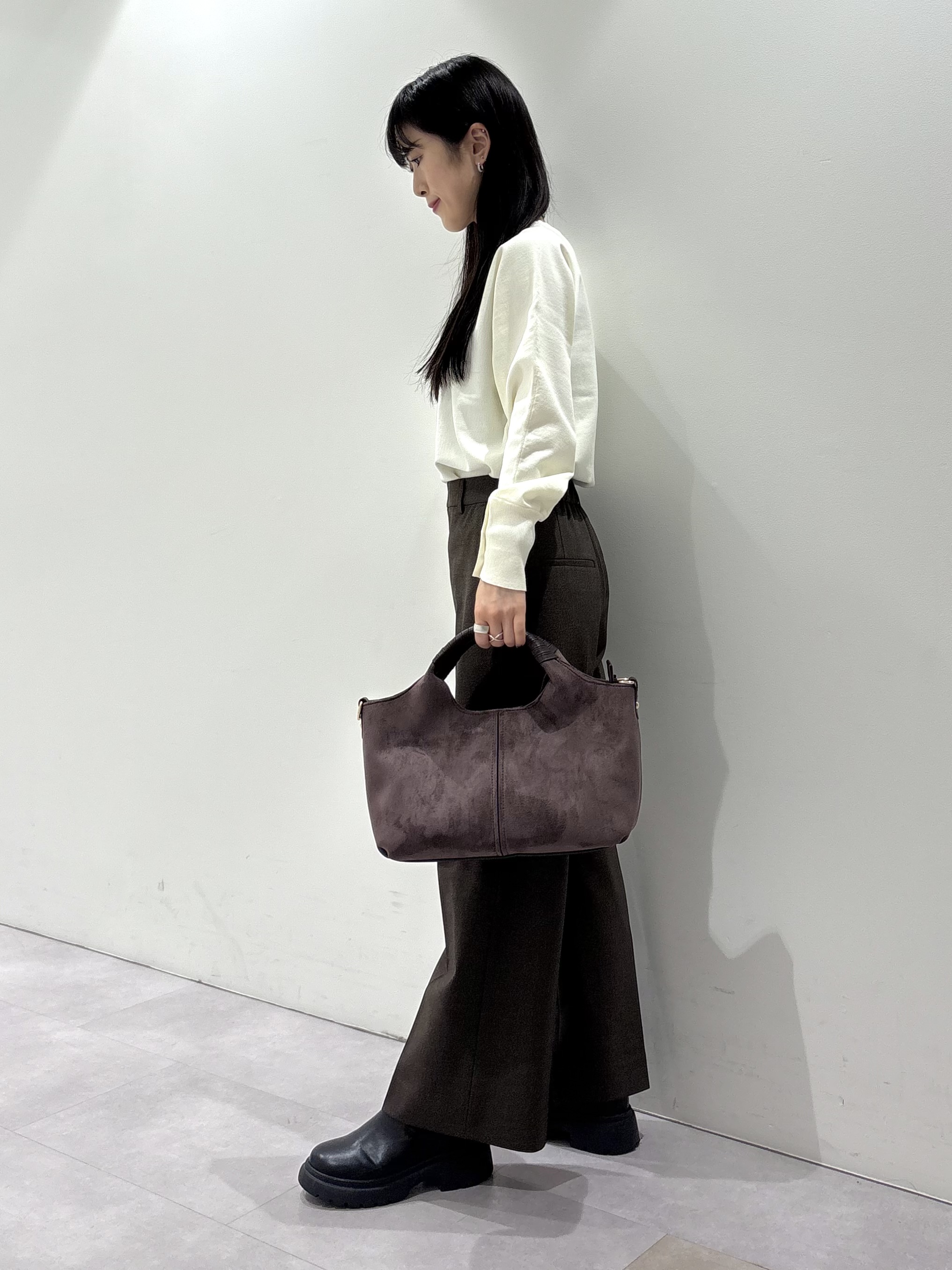 KEIKOさんの「INDIVI｜【羽織るだけでお洒落】カールエコファー ジレ」を使ったコーディネート