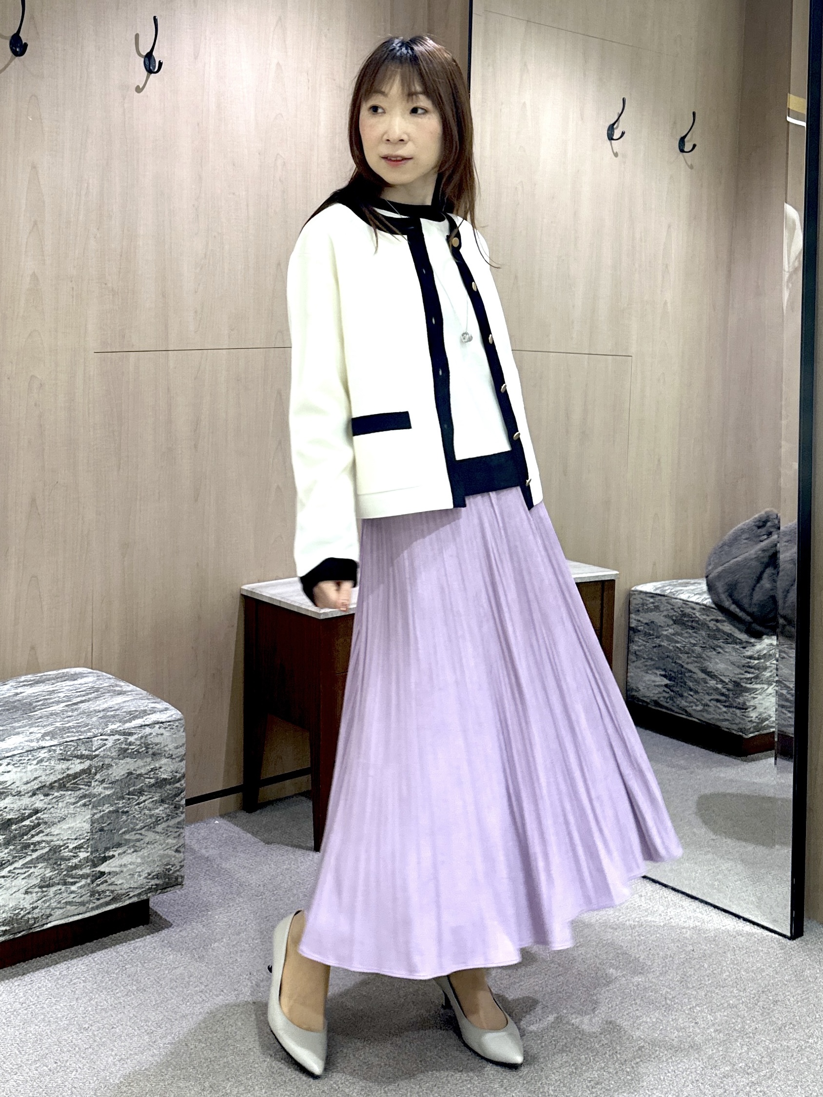 Miwaさんの「UNTITLED｜【アンサンブル可/上品映え】モールラインクルーネックニット」を使ったコーディネート