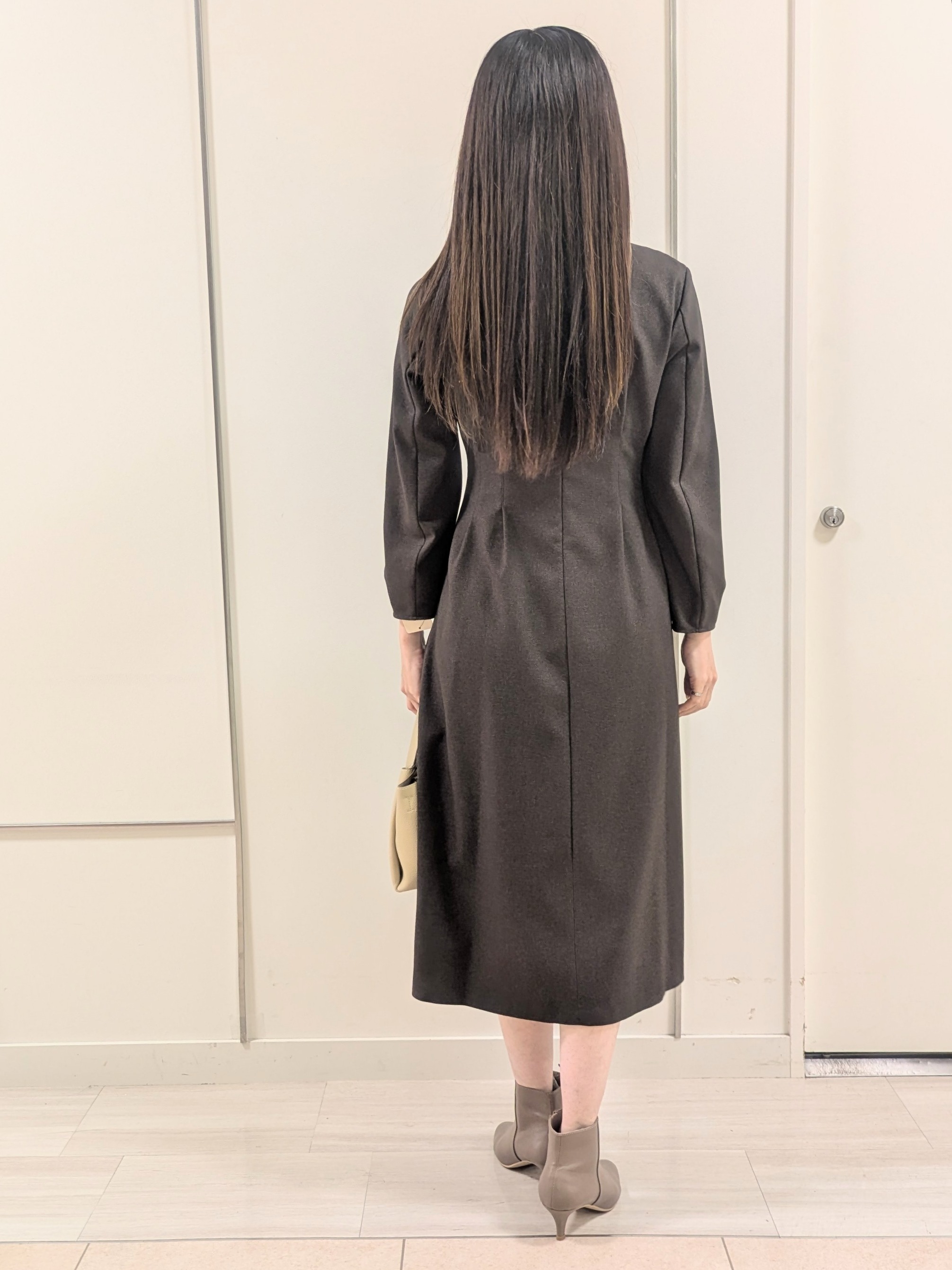 mikiさんの「COUP DE CHANCE｜【手洗い可】ウエストタックワンピース」を使ったコーディネート